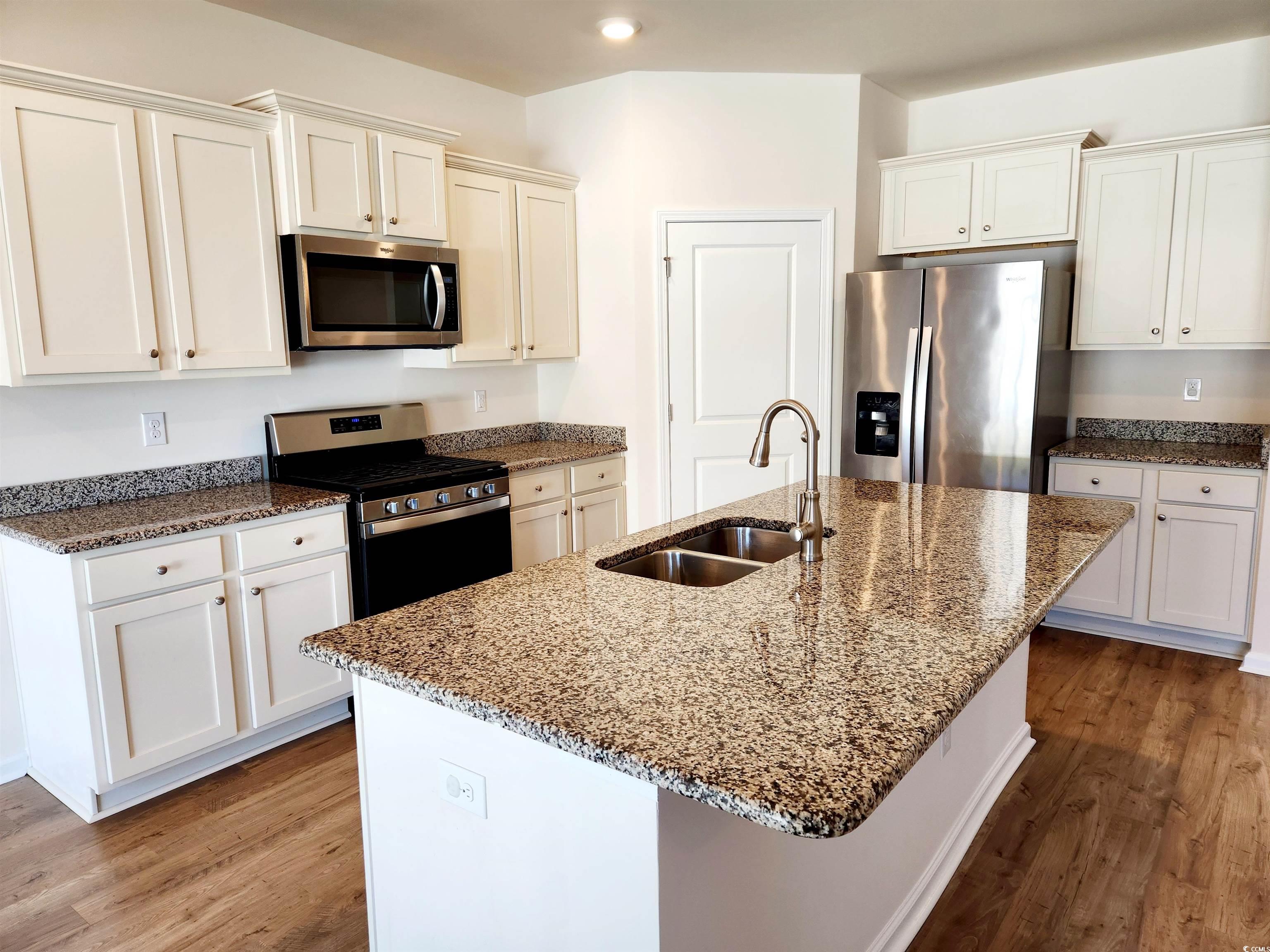 5088 Wavering Place Loop Property Photo 9