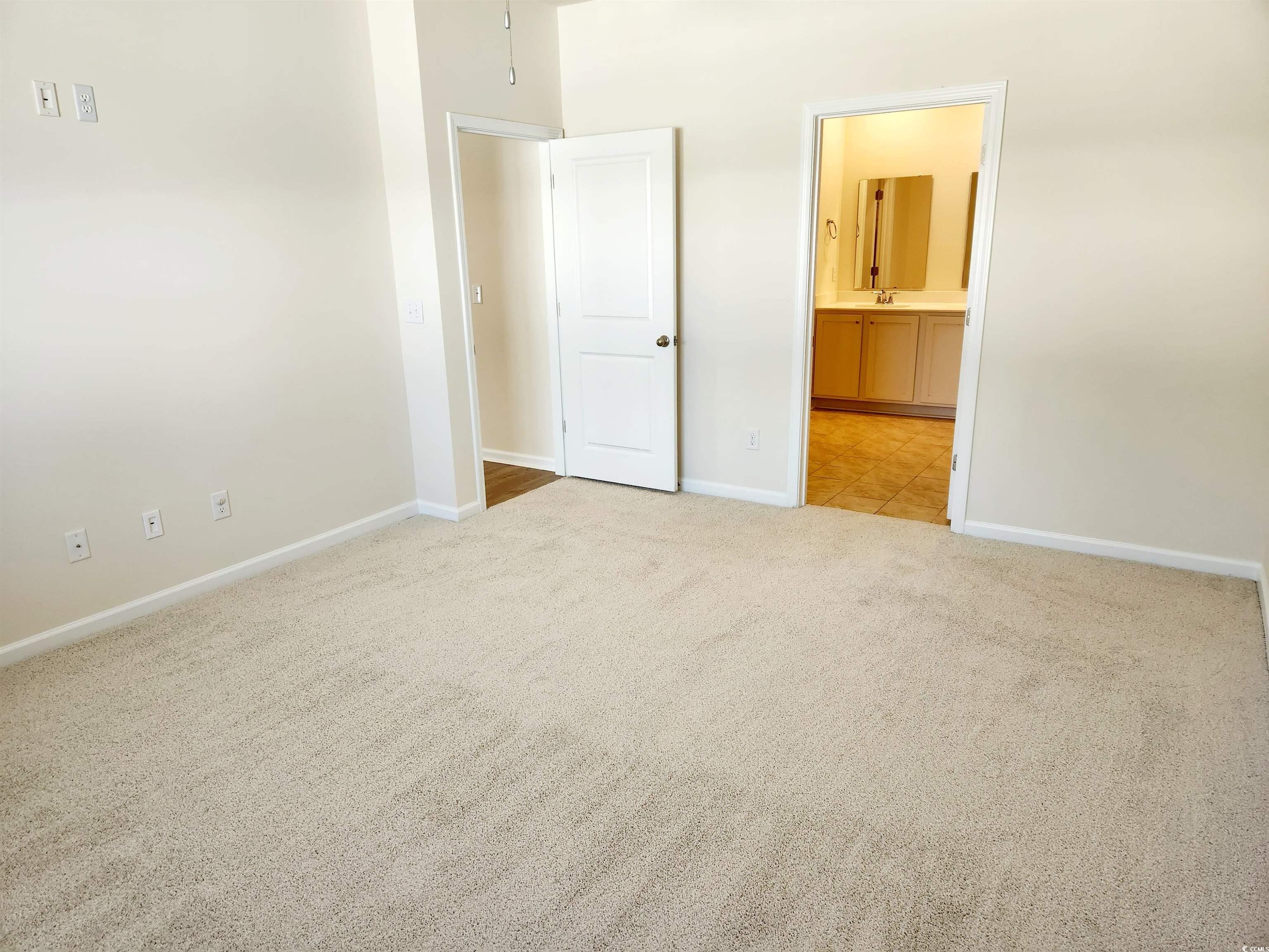 5088 Wavering Place Loop Property Photo 19