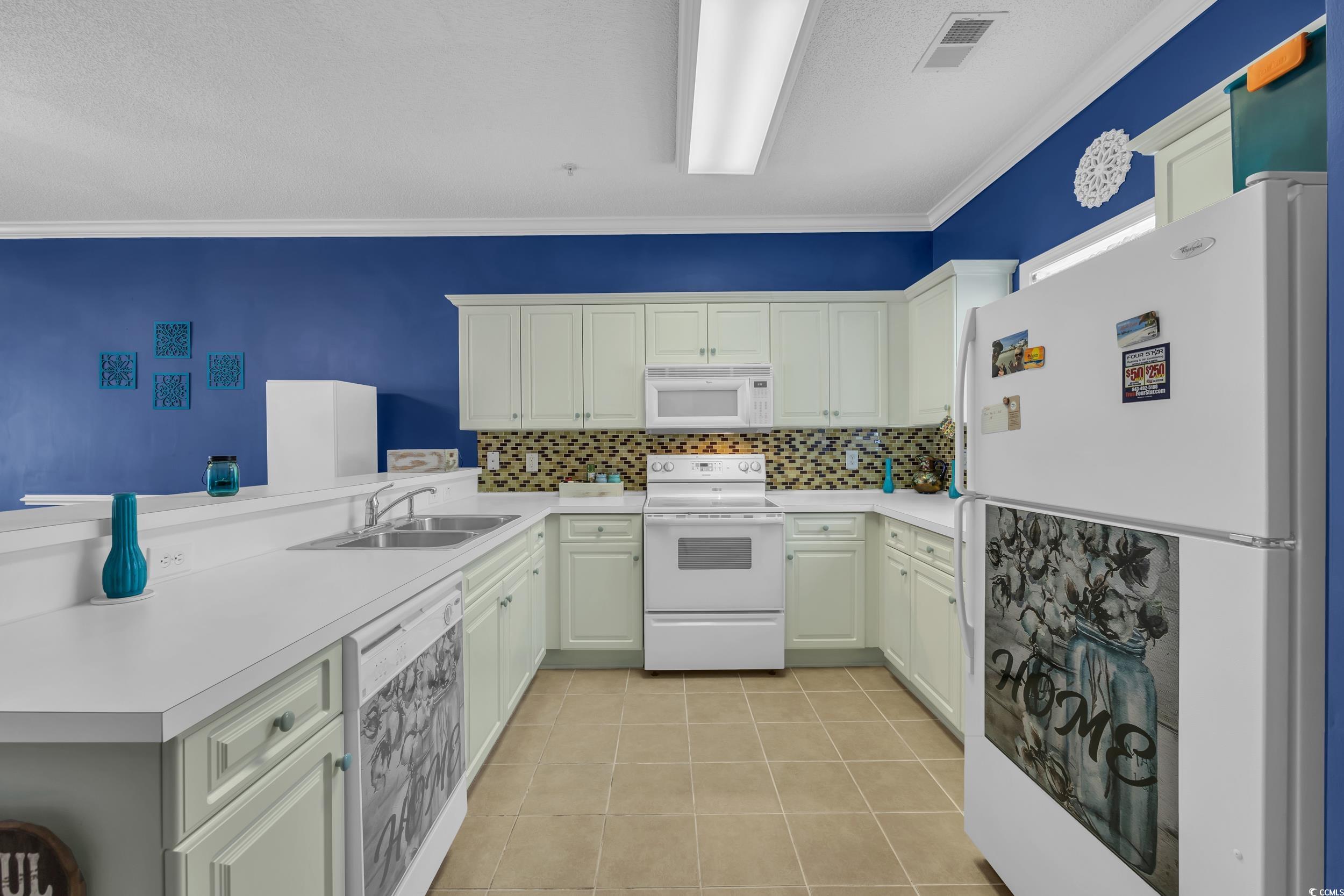 801 Crumpet Ct. Property Photo 4