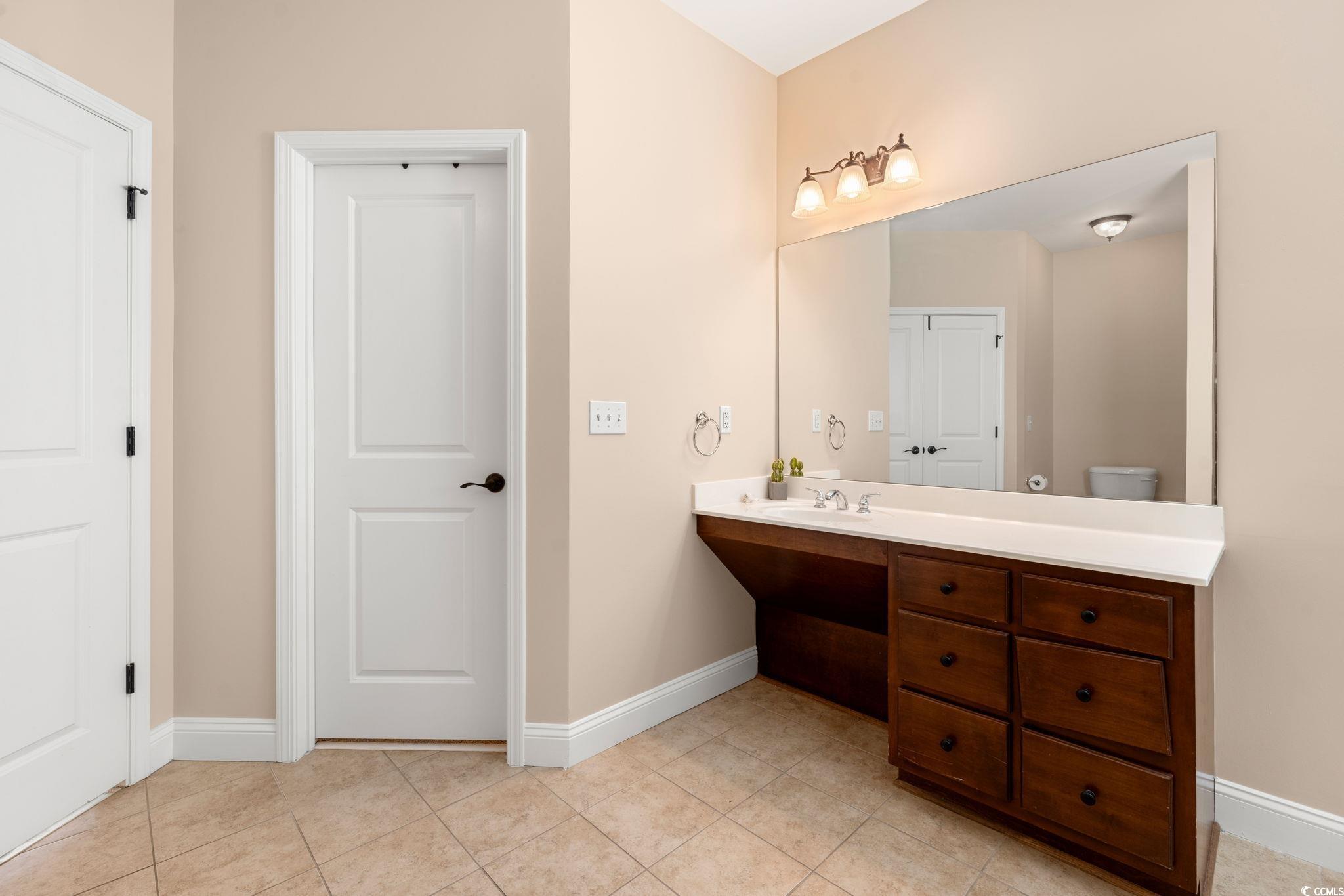 1178 Shire Way Property Photo 22