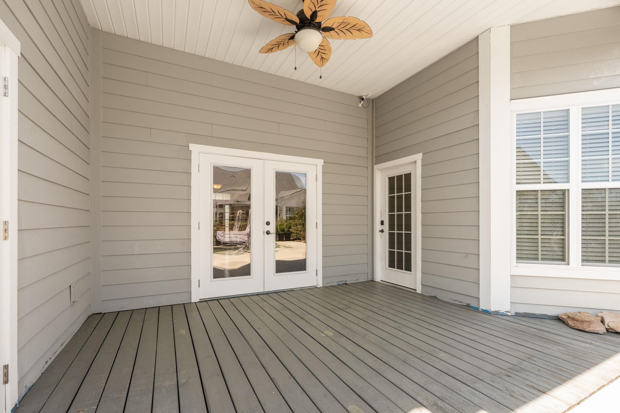 1178 Shire Way Property Photo 33