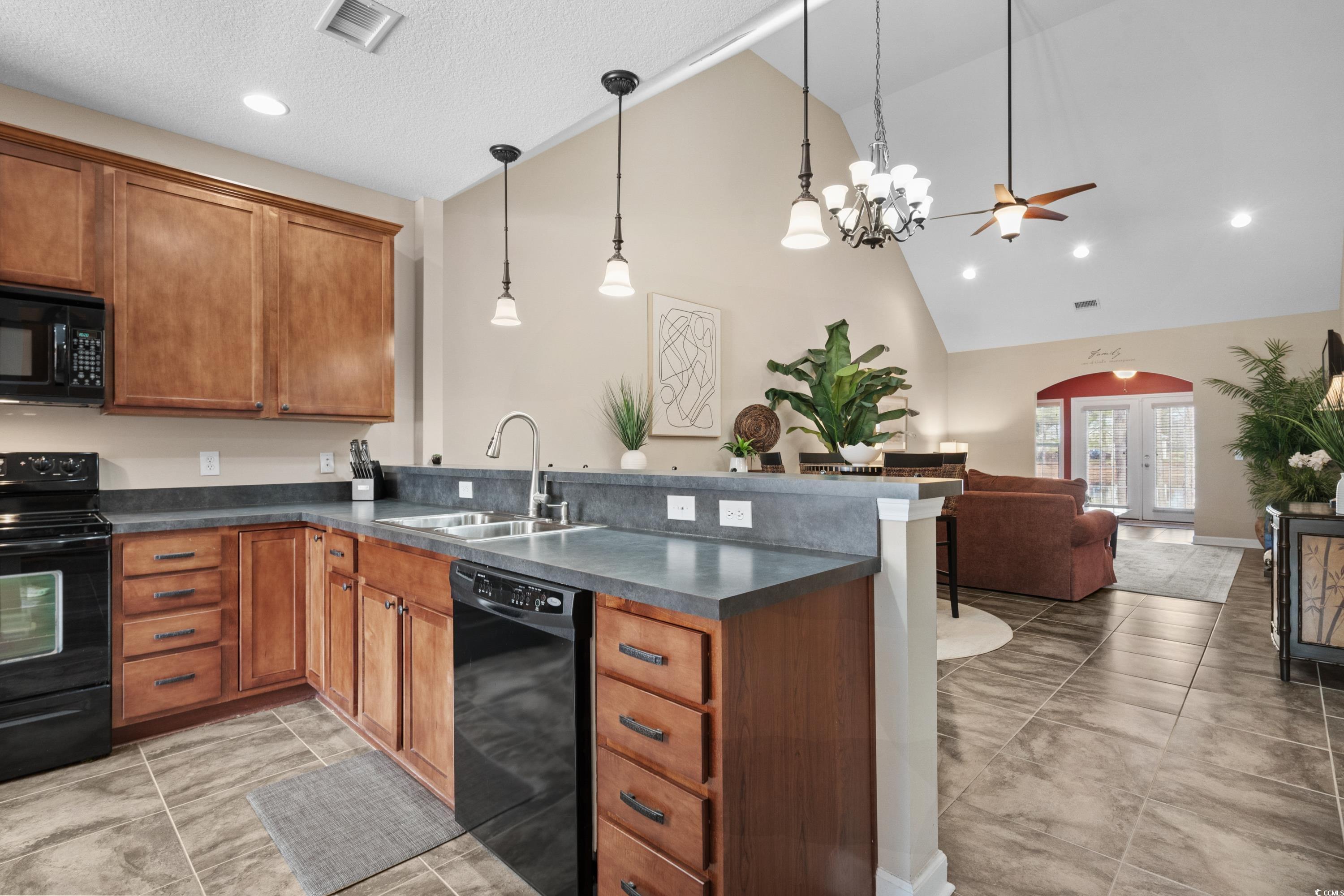 822 Foxtail Dr. Property Photo 11