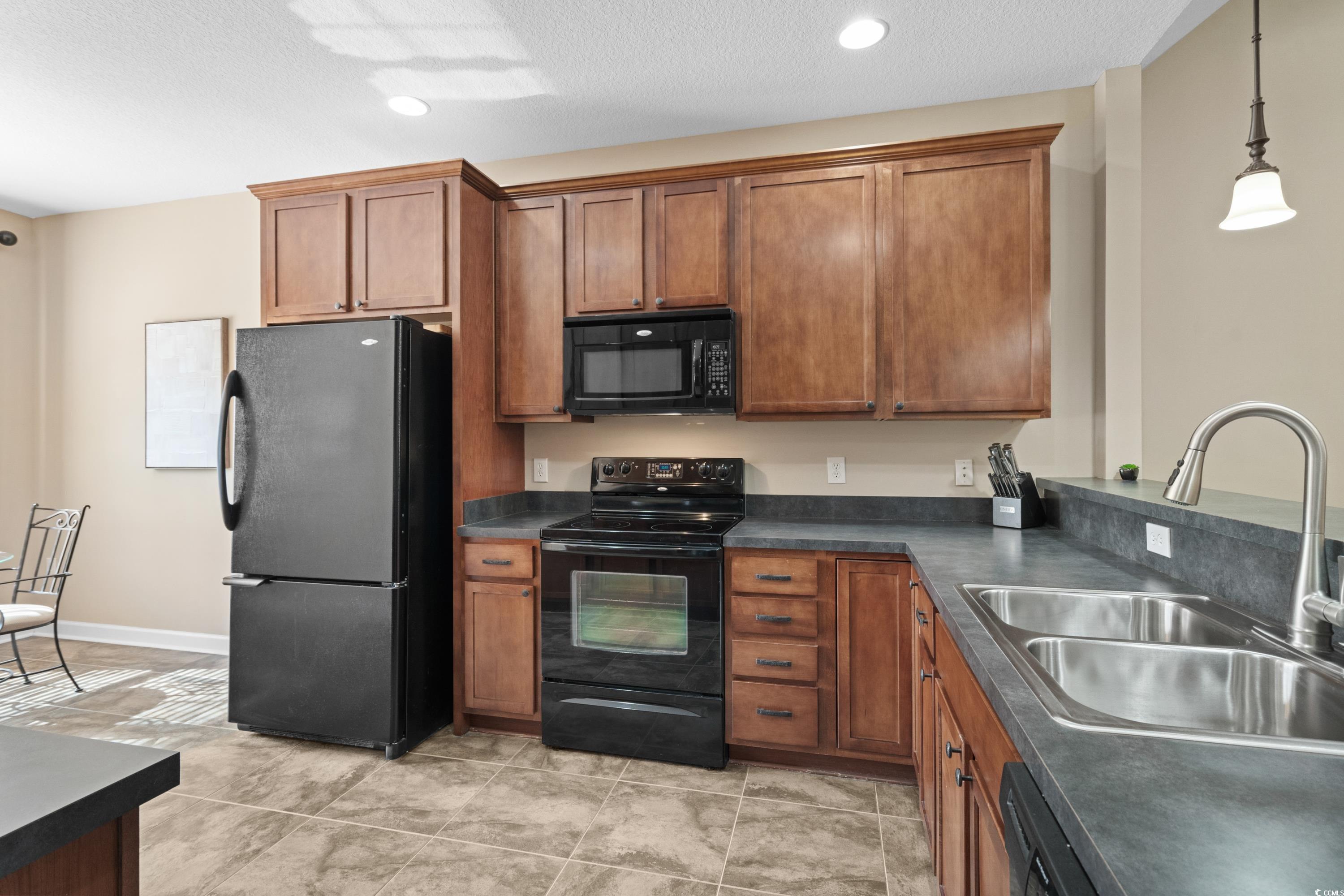 822 Foxtail Dr. Property Photo 12