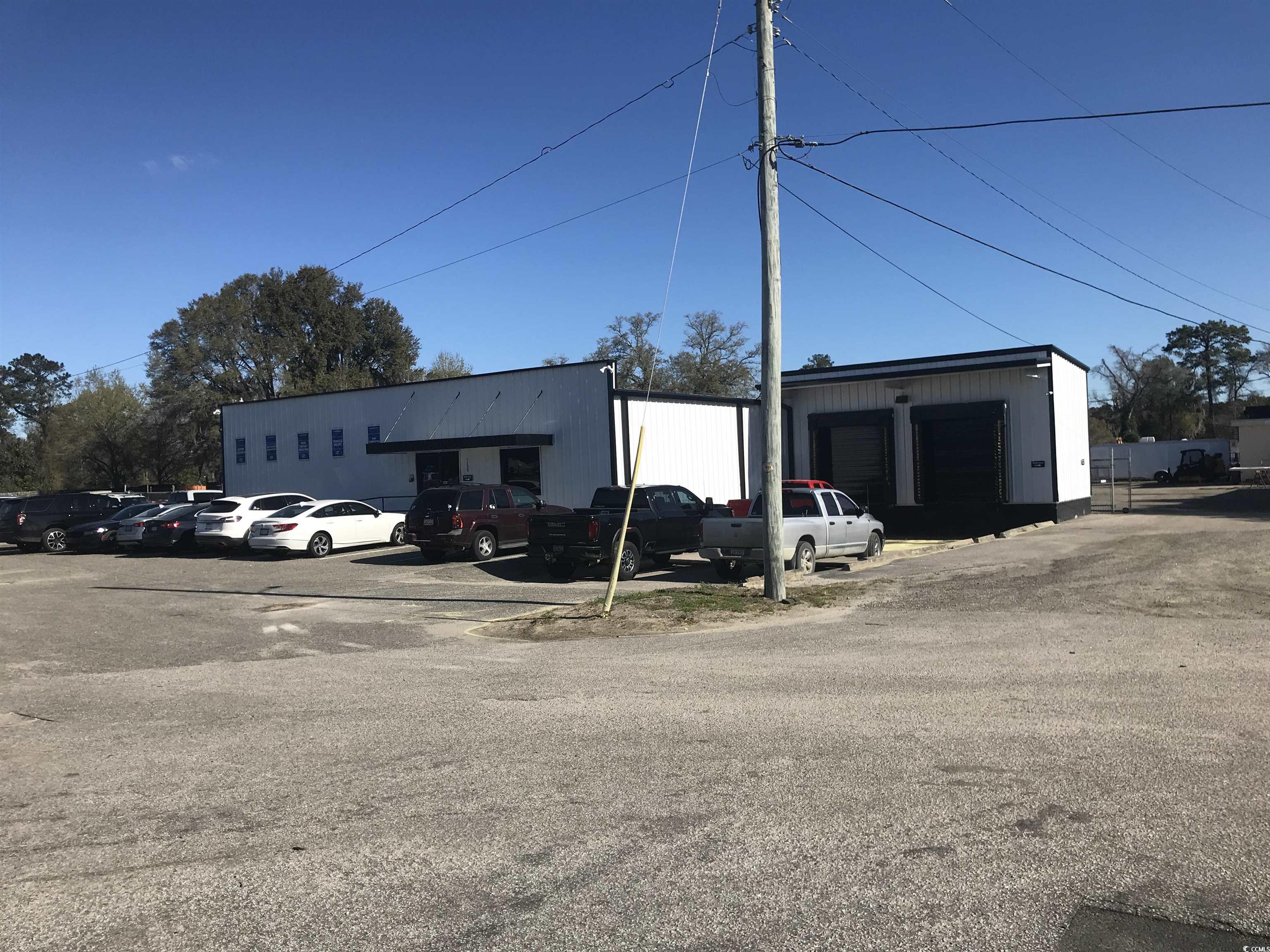 1135 E Highway 501 Property Photo