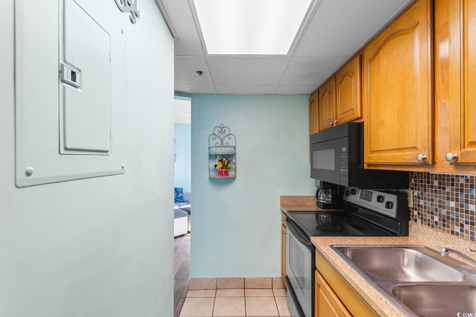 6804 N Ocean Blvd. Property Photo 7