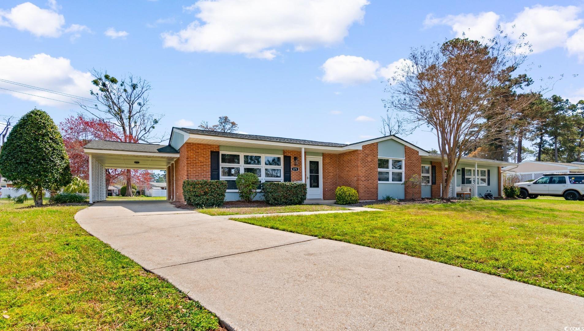 670 Pelican Ave. Property Photo
