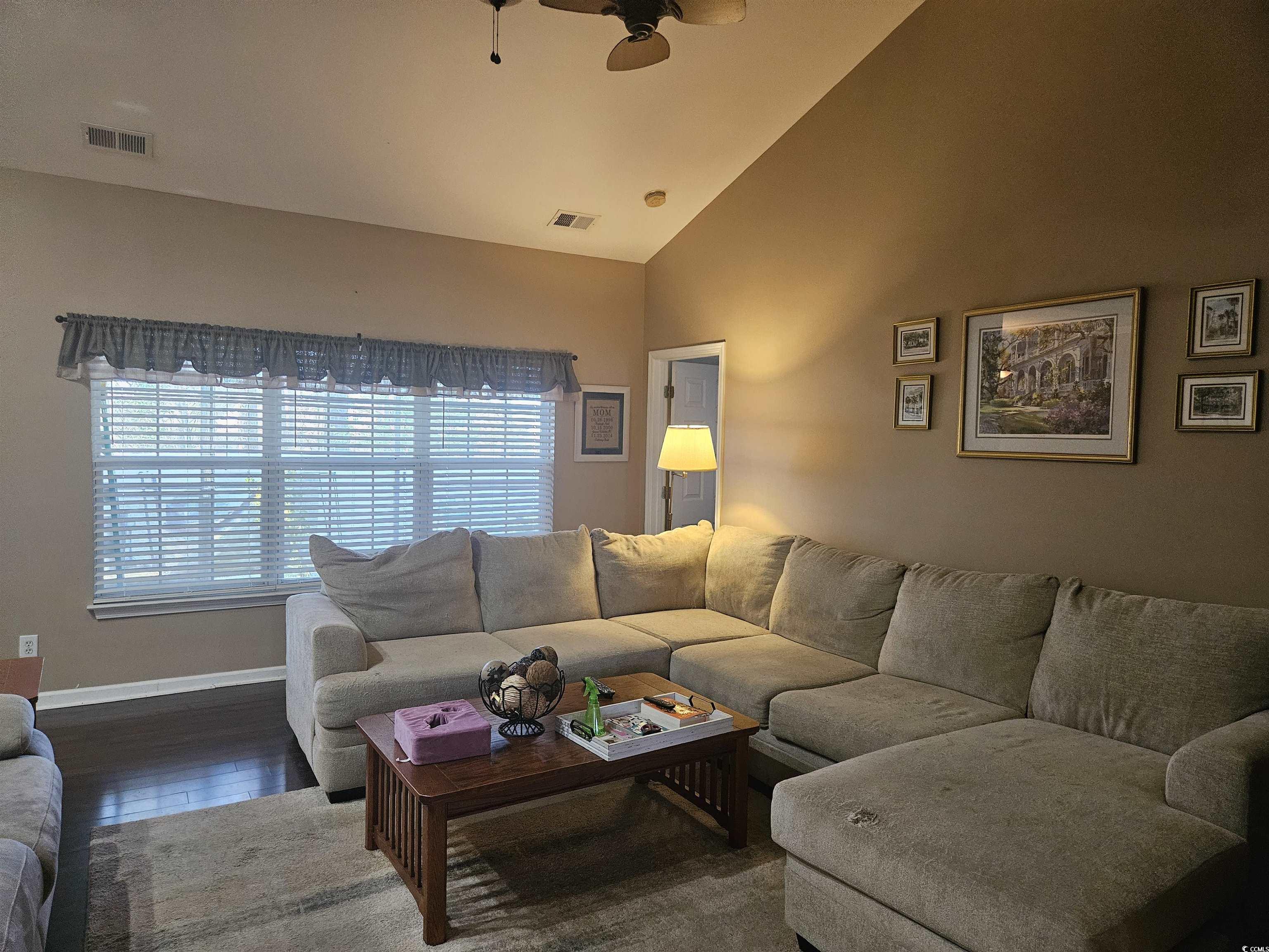 121 Carriage Lake Dr. Property Photo 5