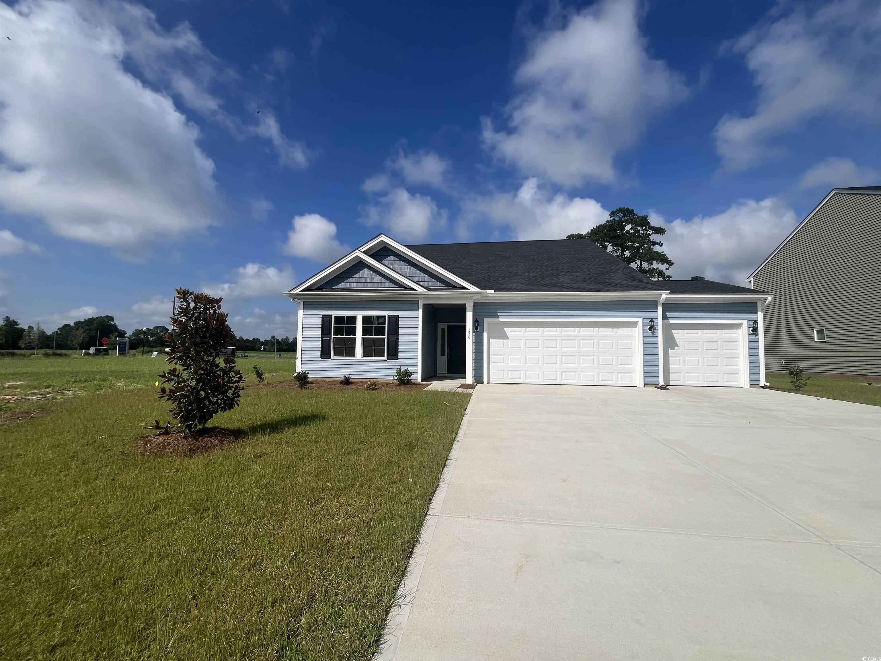 328 Nw Mayflower Dr. Property Photo 1