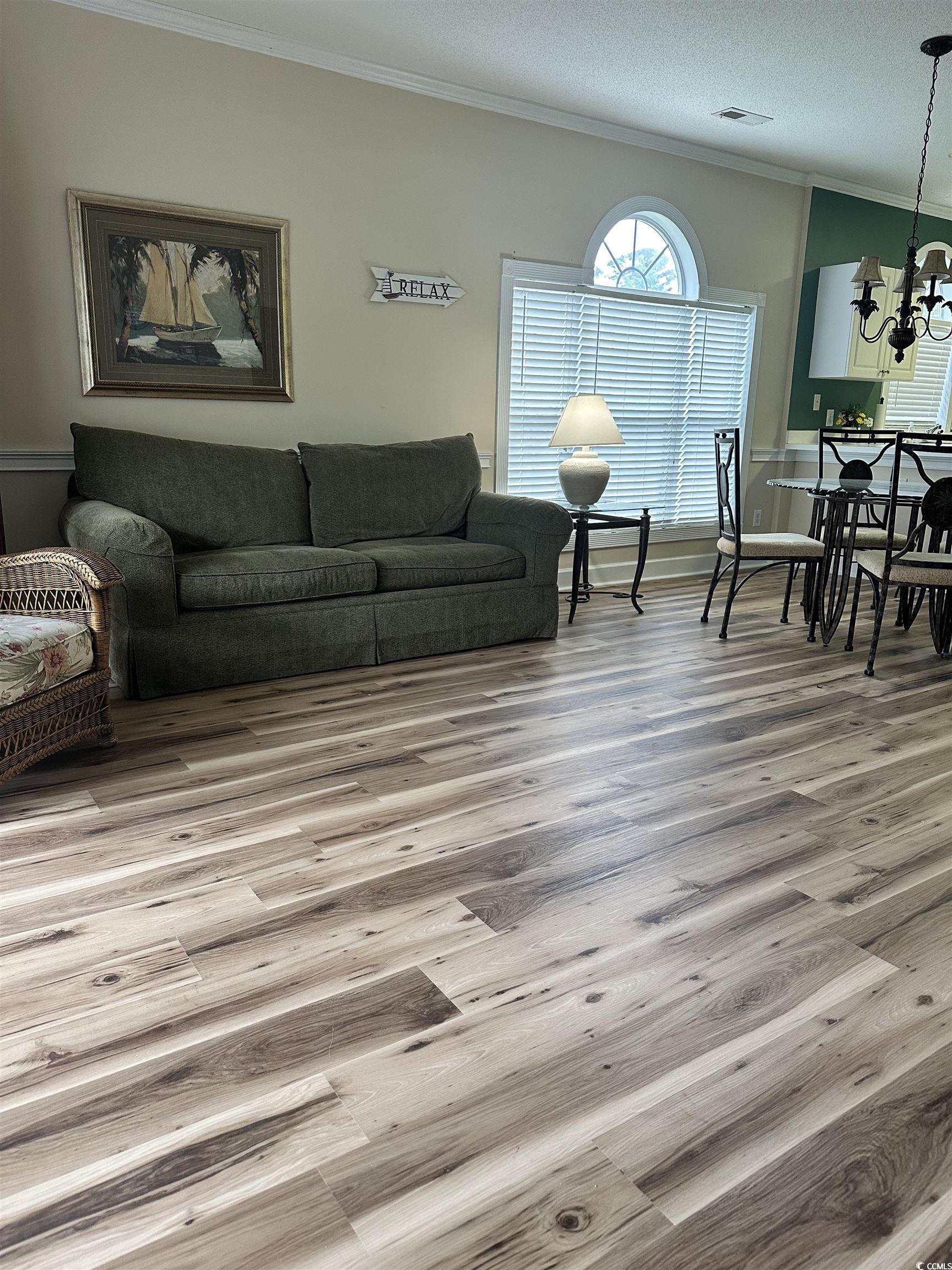 4639 Wild Iris Dr. Property Photo 8