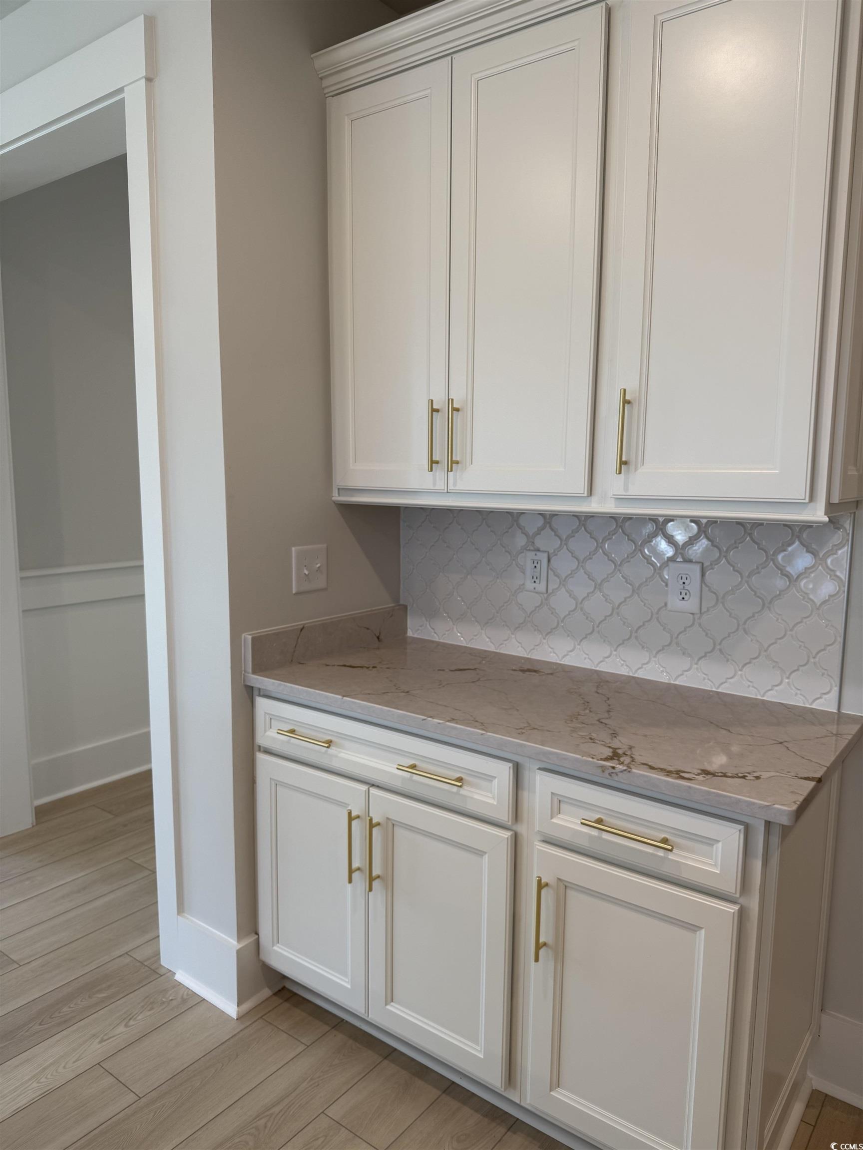 246 River Edge Dr. Property Photo 7