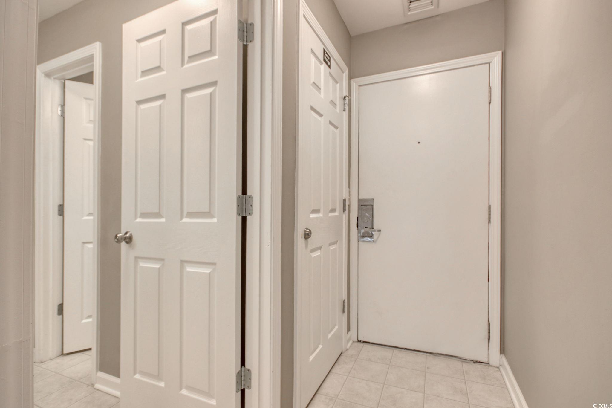 415 Ocean Creek Dr. Property Photo 4