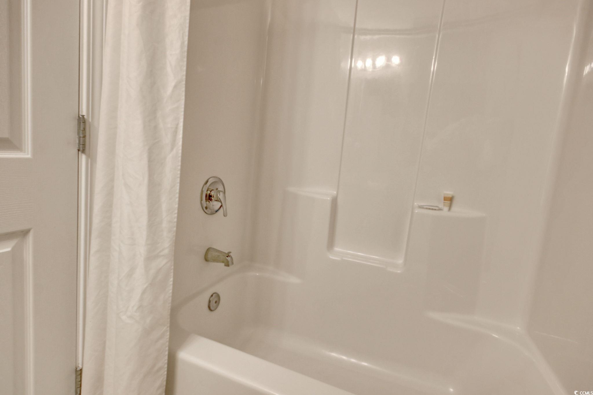 415 Ocean Creek Dr. Property Photo 8