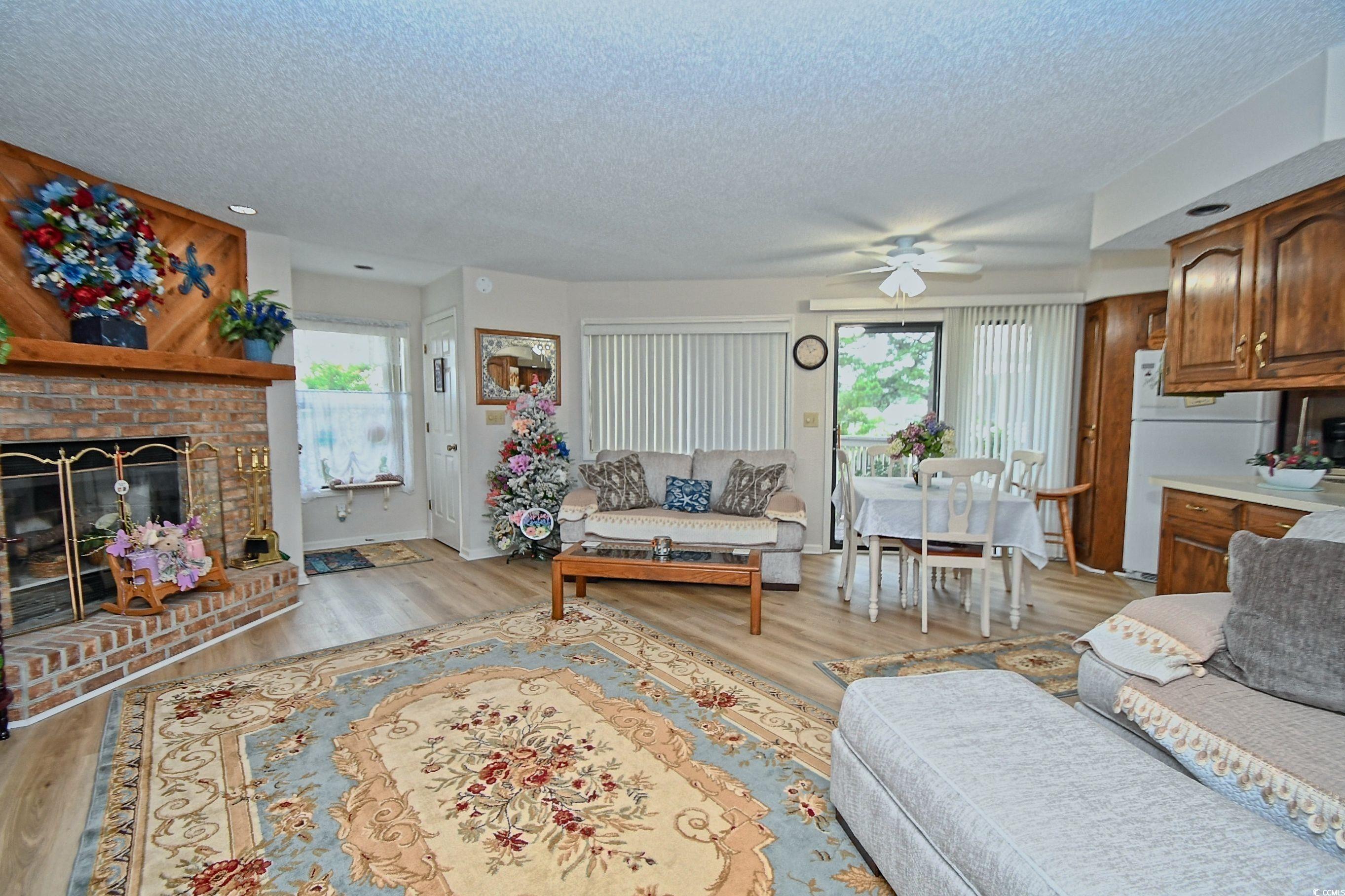 4242 Pinehurst Circle Property Photo 7
