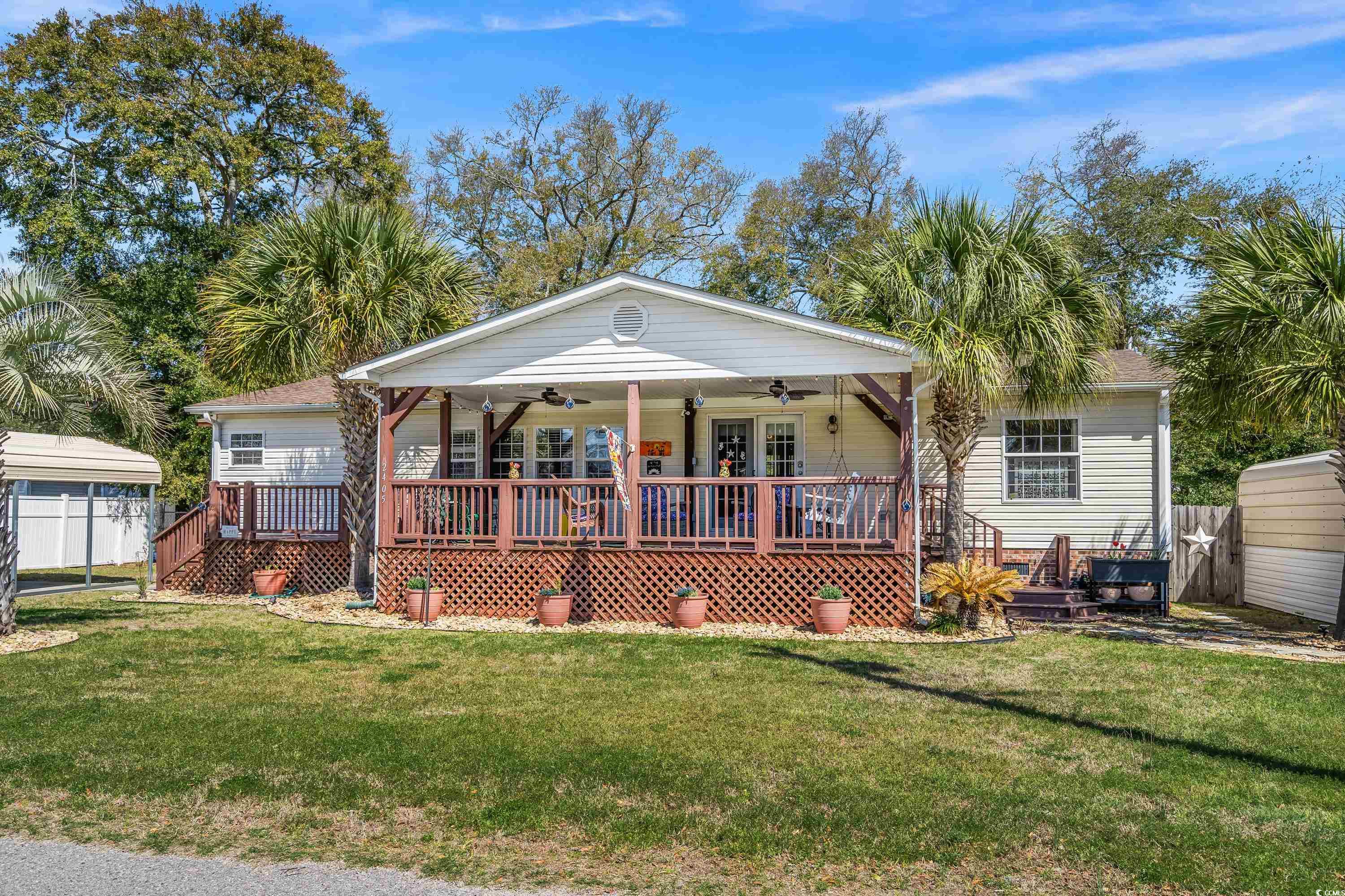 2405 Douglas St. Property Photo