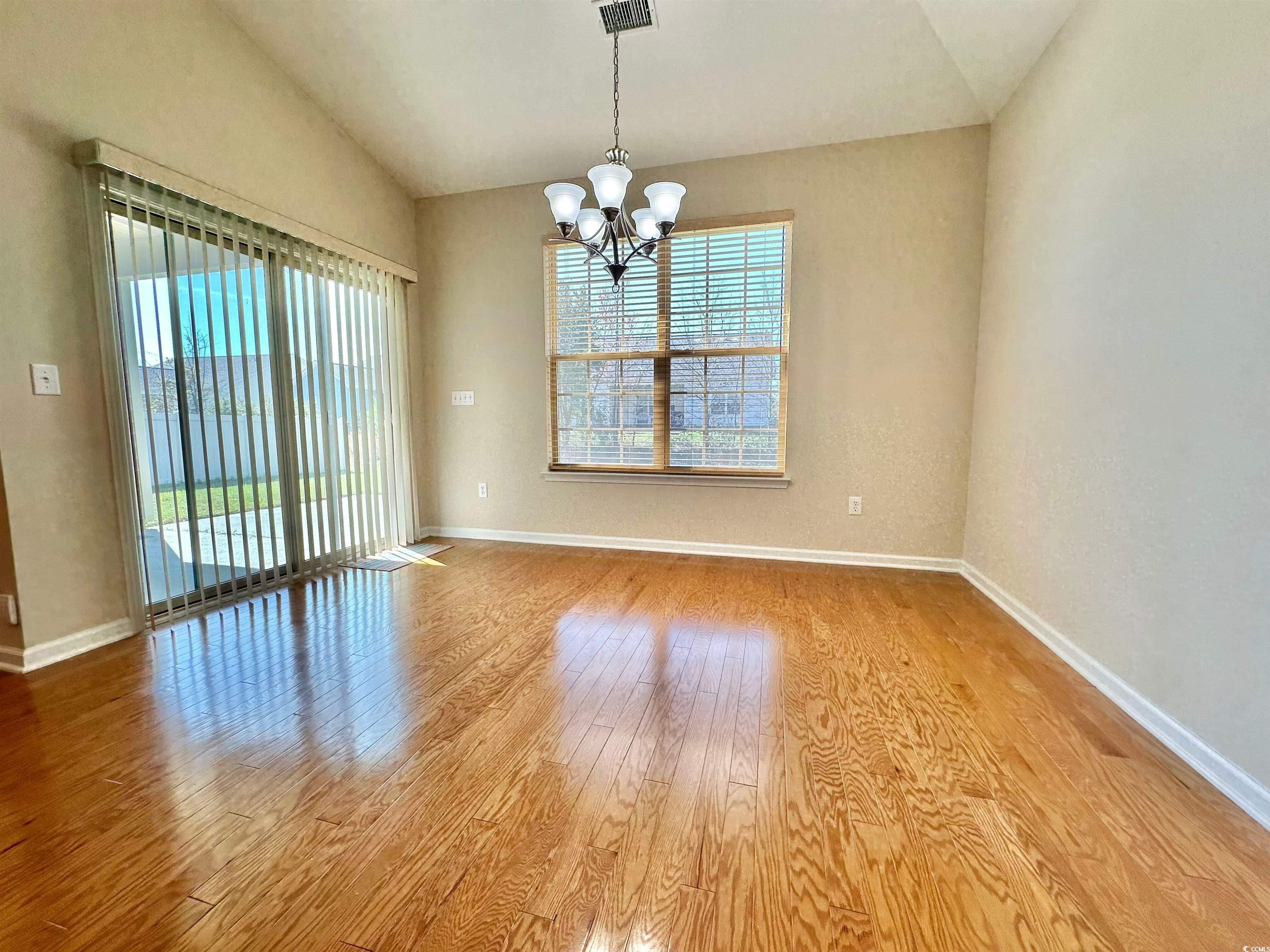 1612 Fairforest Ct. Property Photo 3