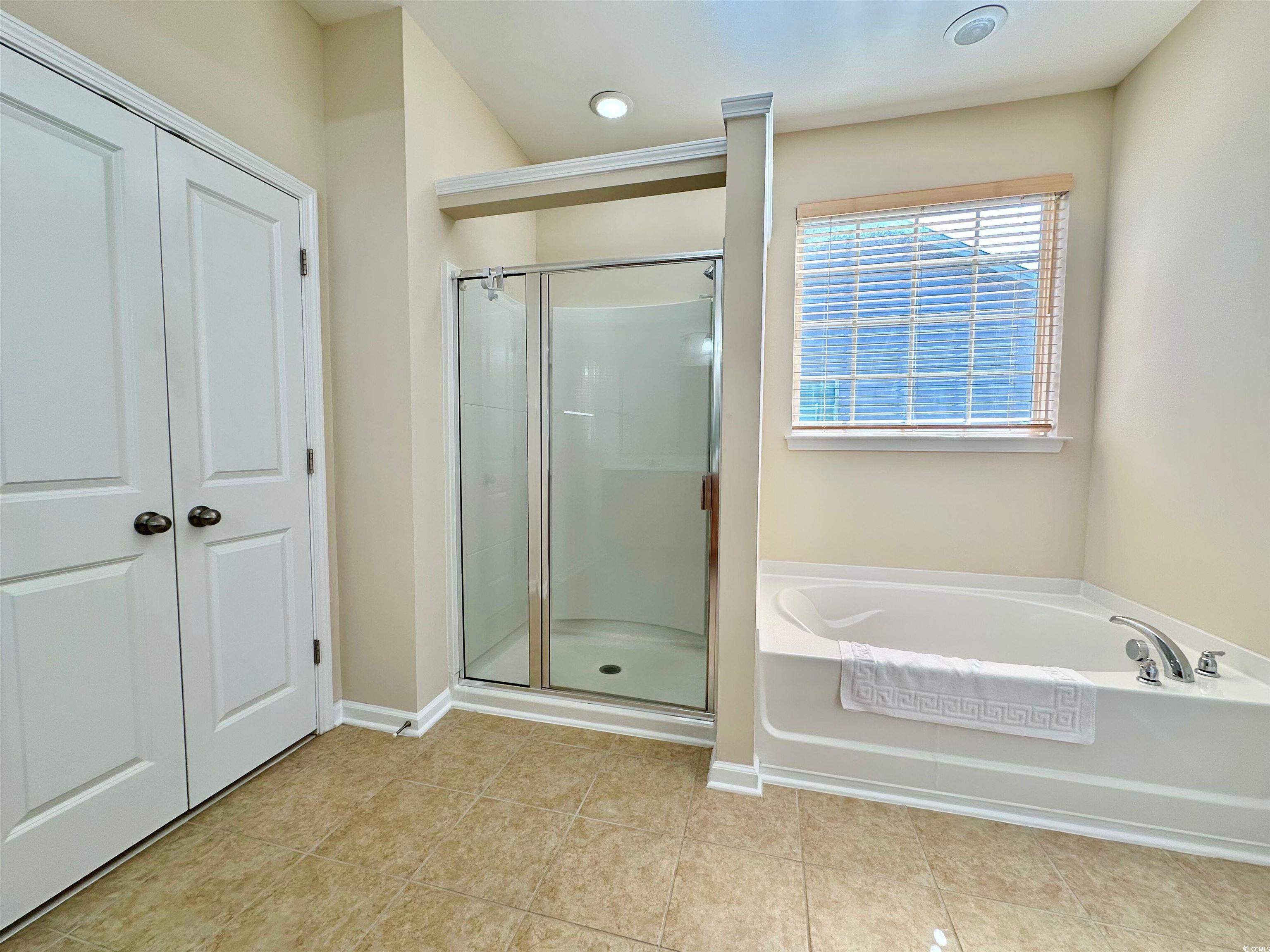 1612 Fairforest Ct. Property Photo 21