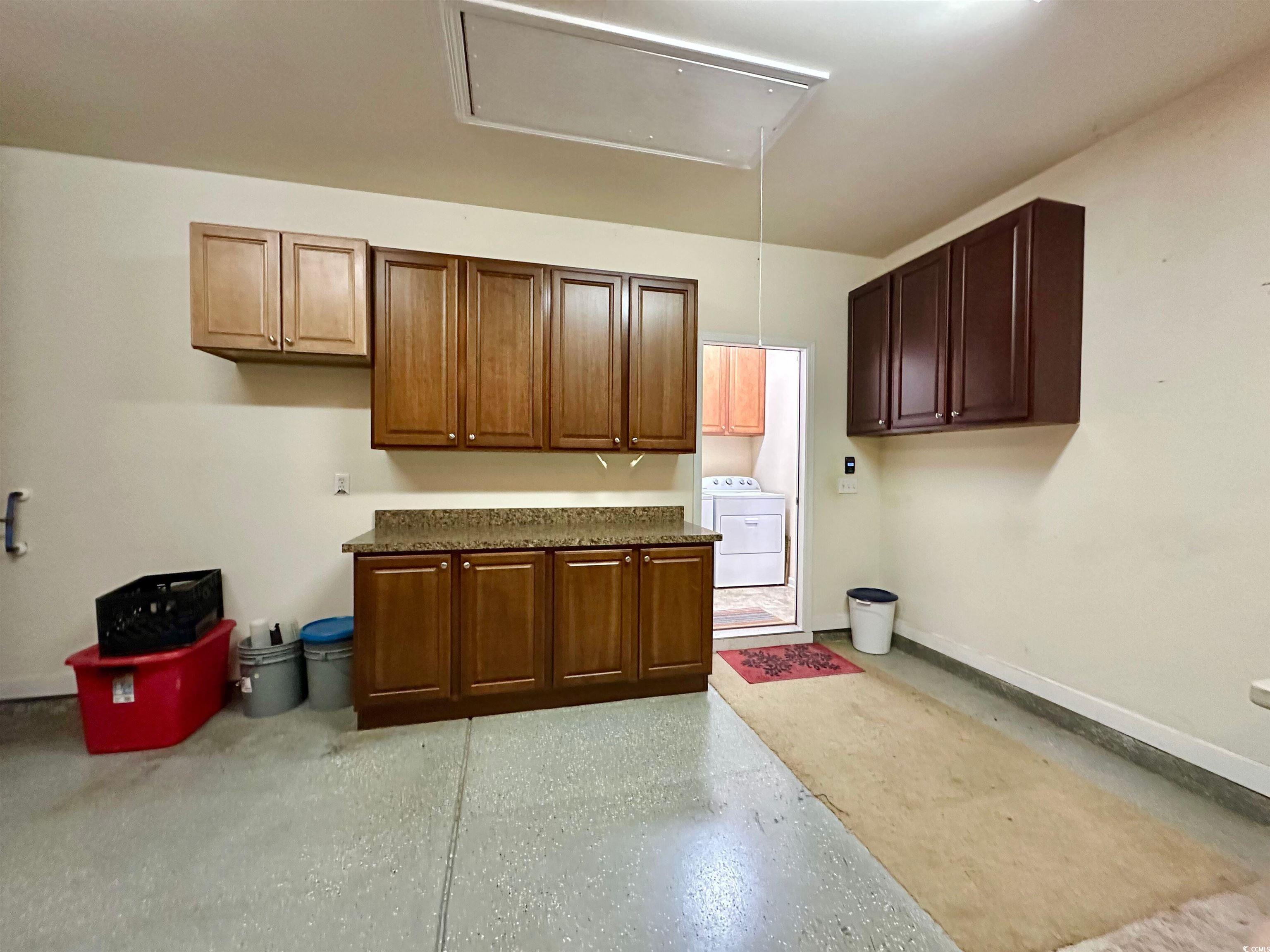1612 Fairforest Ct. Property Photo 37