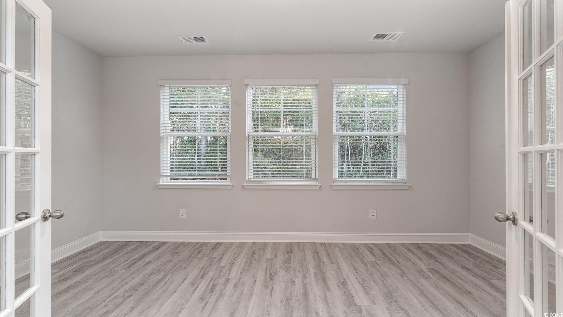 8926 Chesterfield Dr. Property Photo 6