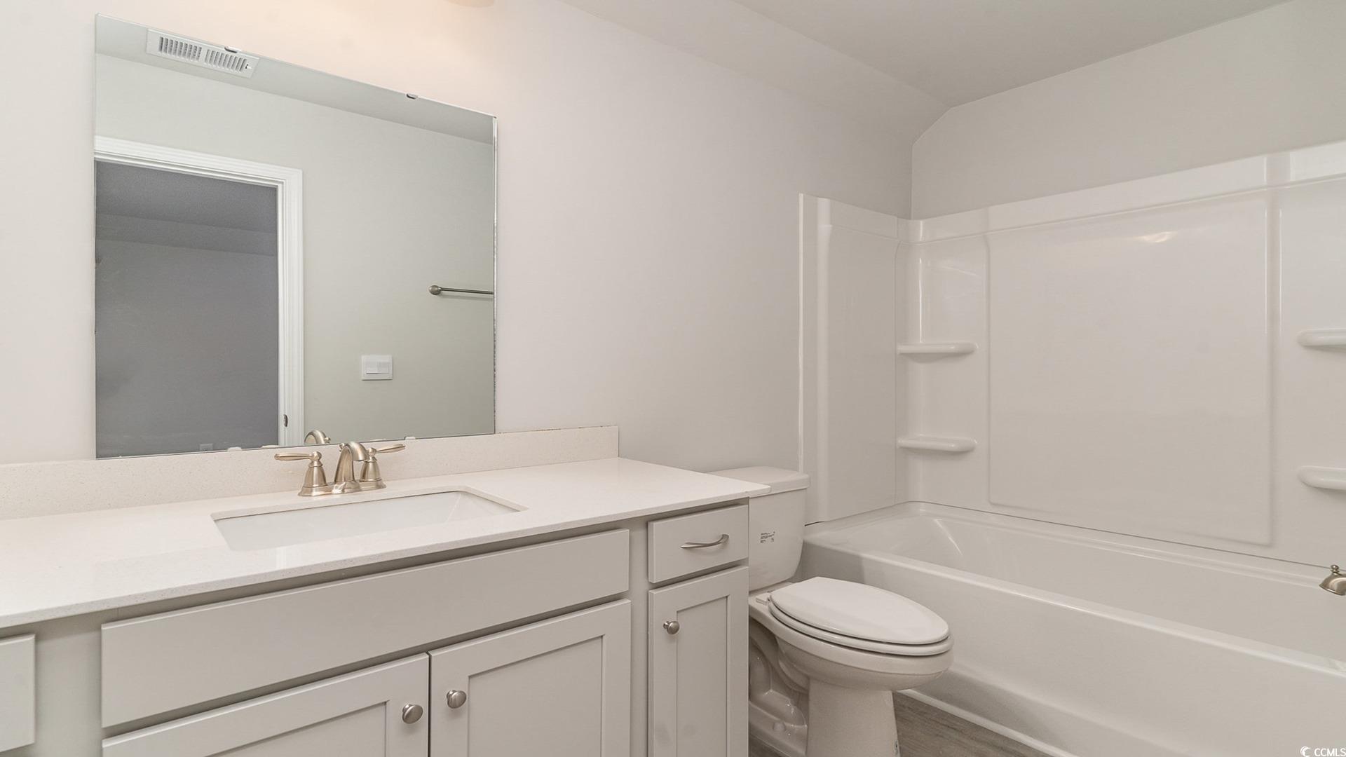 8926 Chesterfield Dr. Property Photo 24