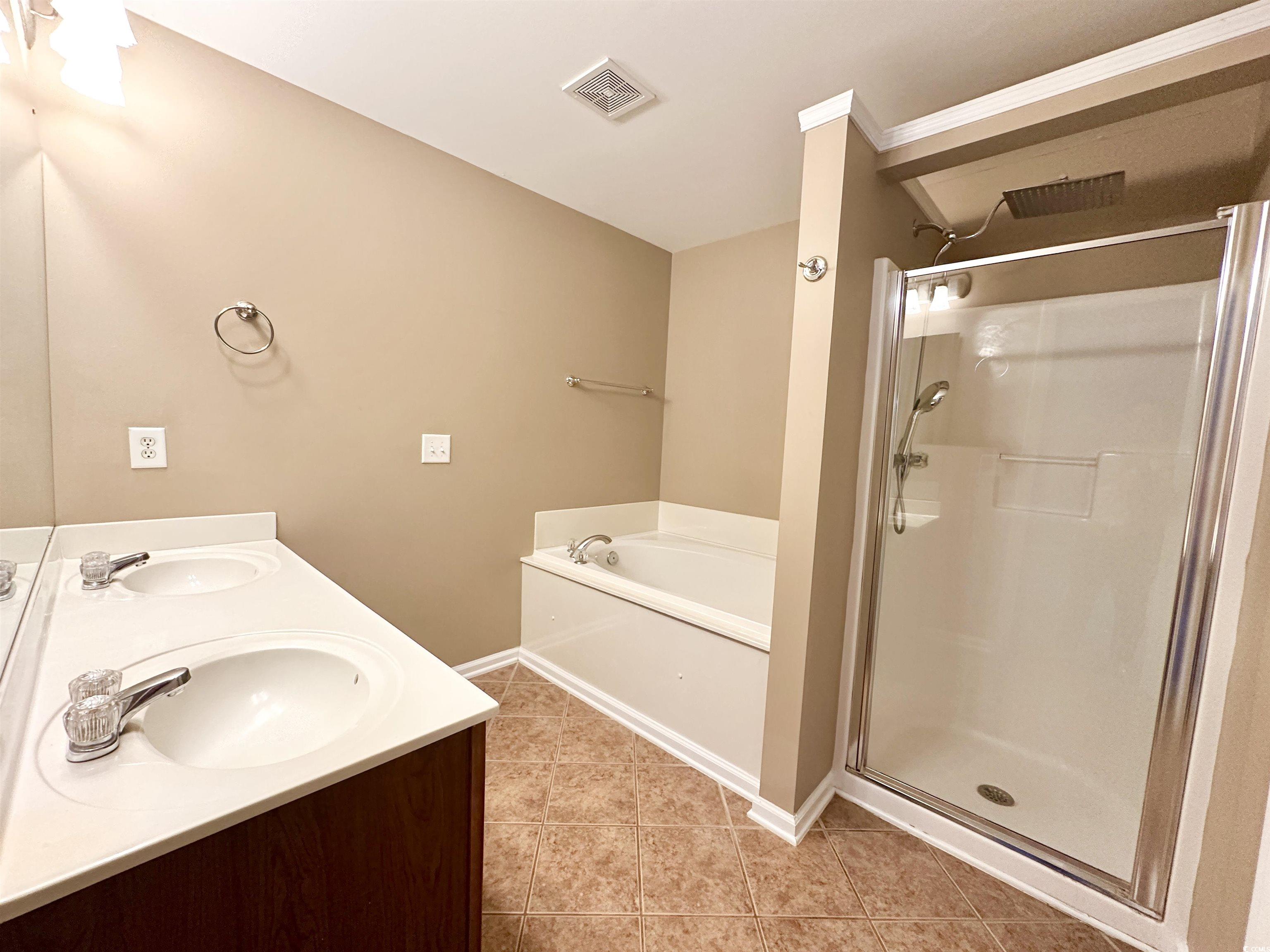 4489 Farm Lake Dr. Property Photo 21