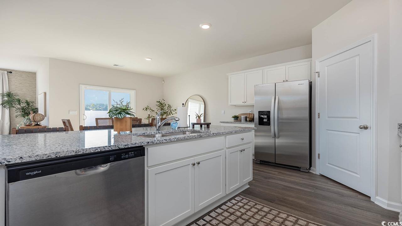 7383 Meadow Walk Loop Property Photo 5
