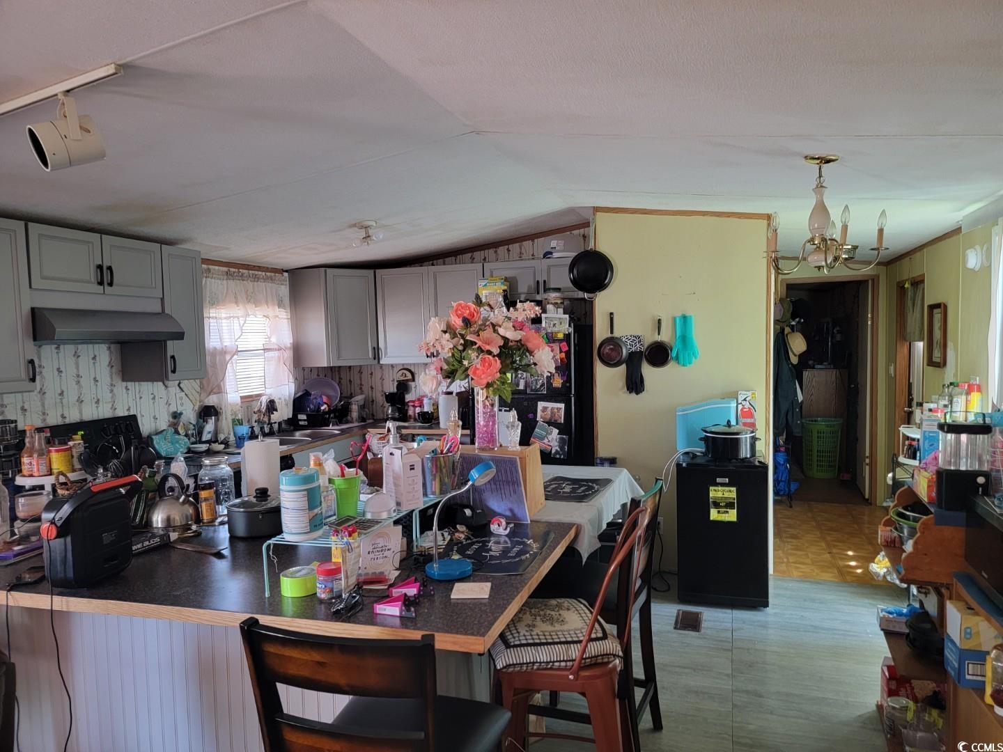 1039 Leebury Ln. Property Photo 8