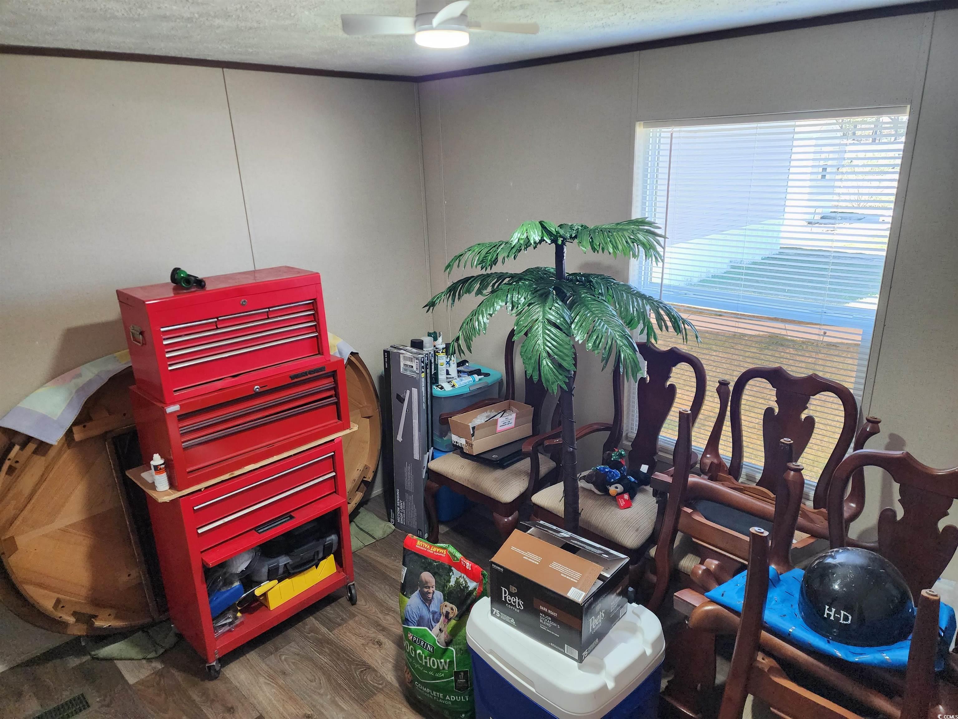 373 Hangar Ct. Property Photo 19