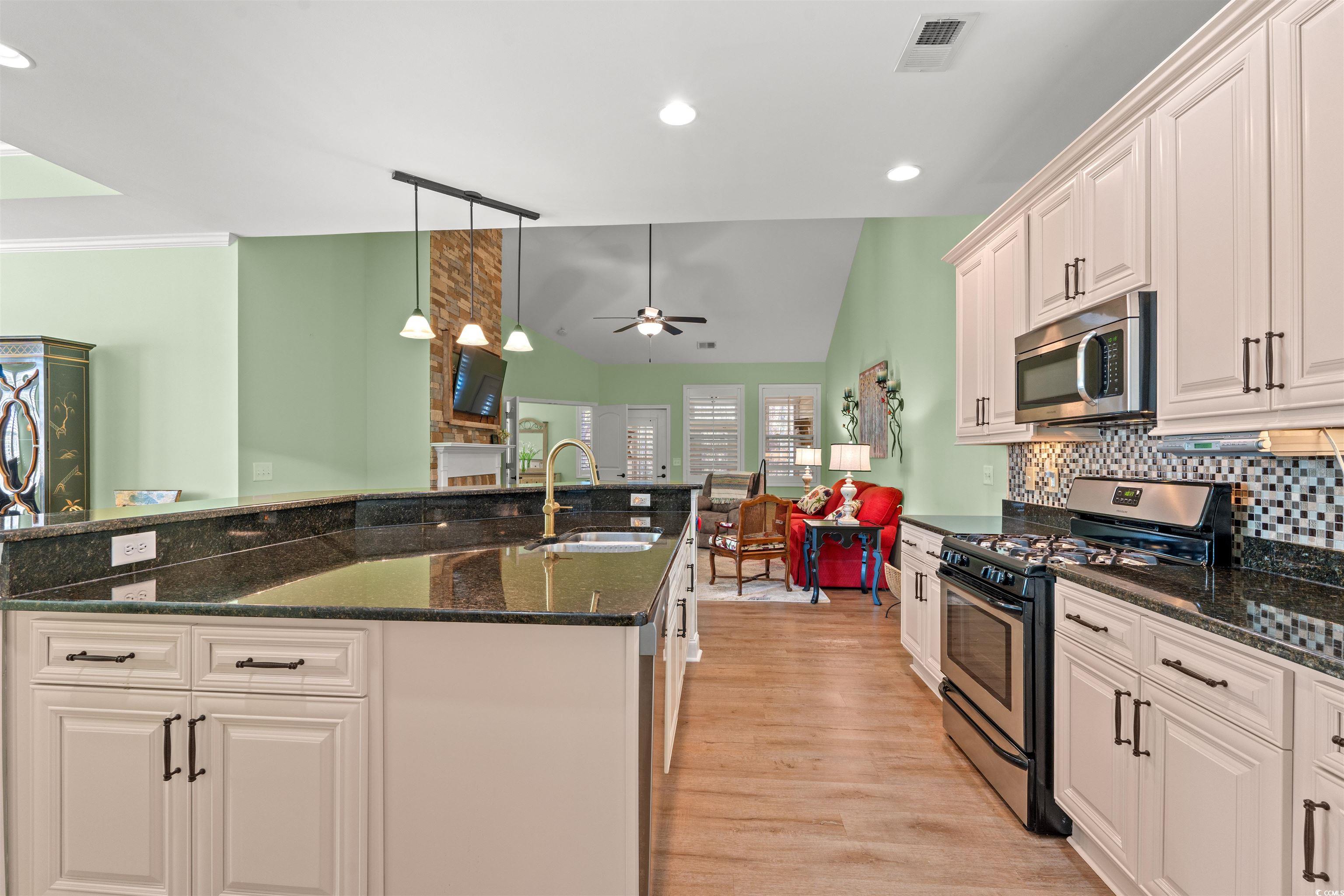 570 Botany Loop Murrells Inlet Property Photo 11
