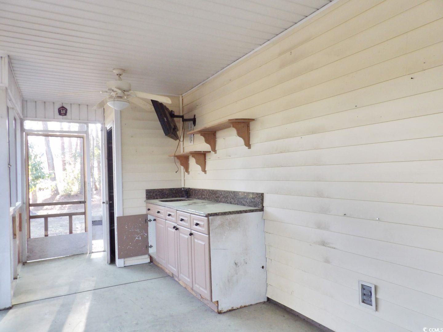 6654 Wisteria Dr. Property Photo 16