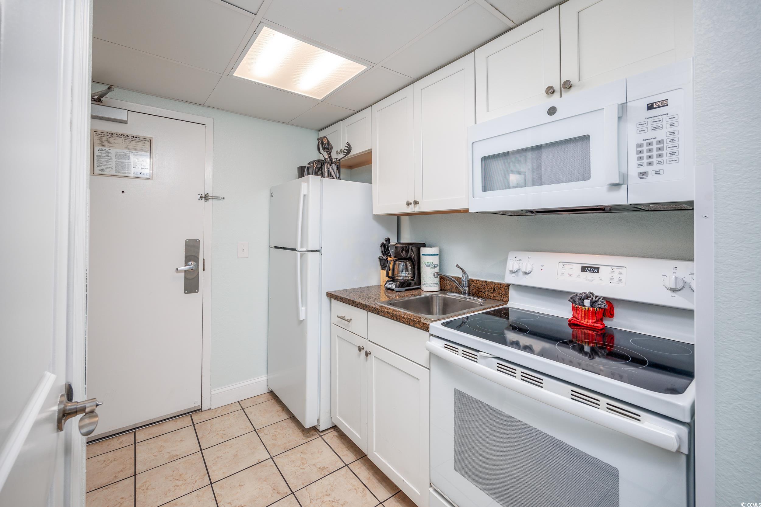 6900 N Ocean Blvd. Property Photo 2