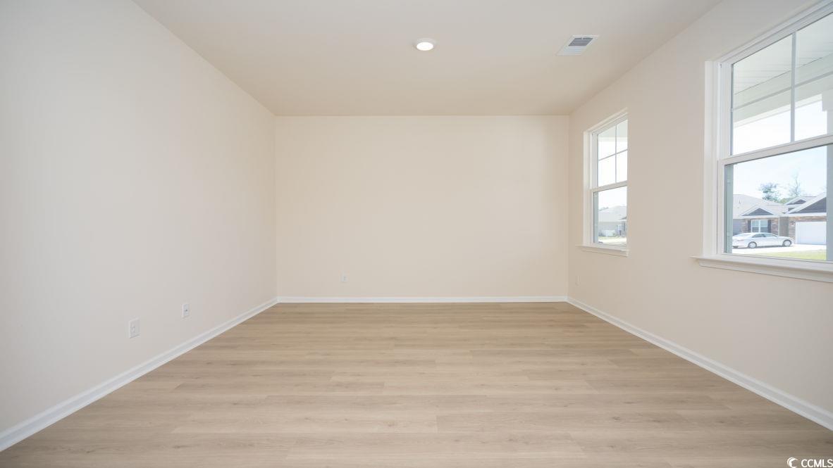 6023 Forest Dell Ct Property Photo 3