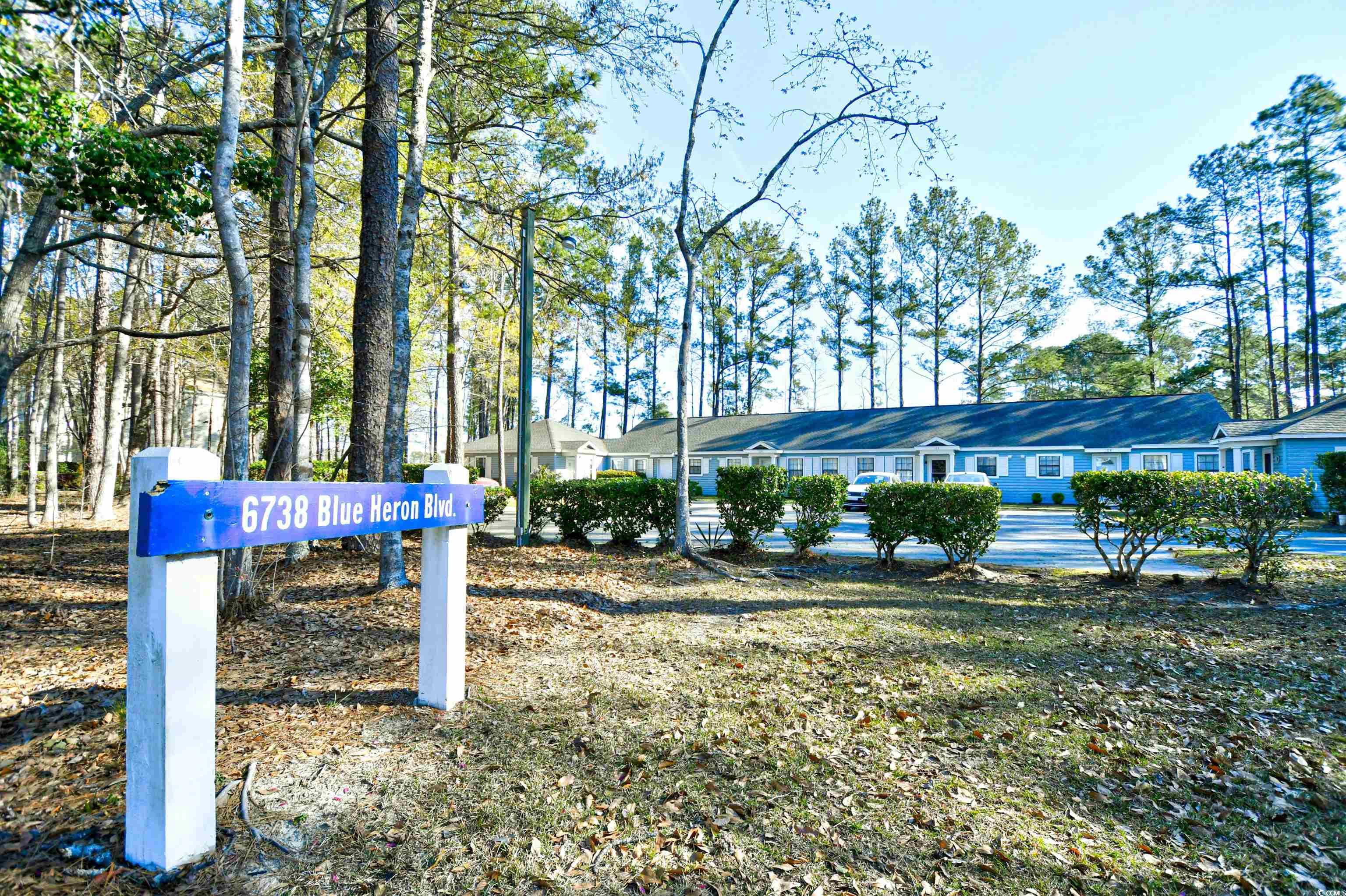 6738 Blue Heron Blvd. Property Photo 3