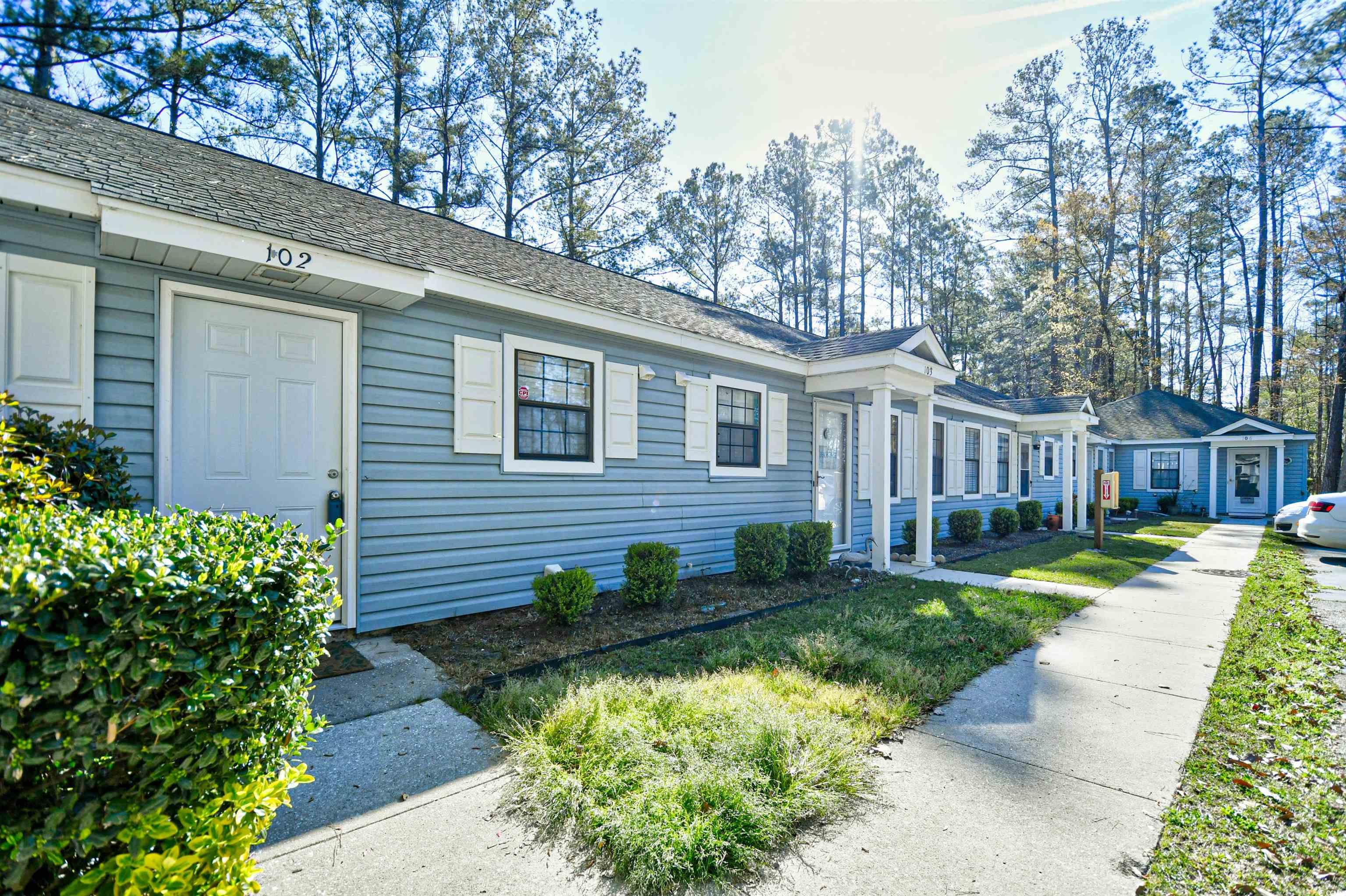 6738 Blue Heron Blvd. Property Photo 5