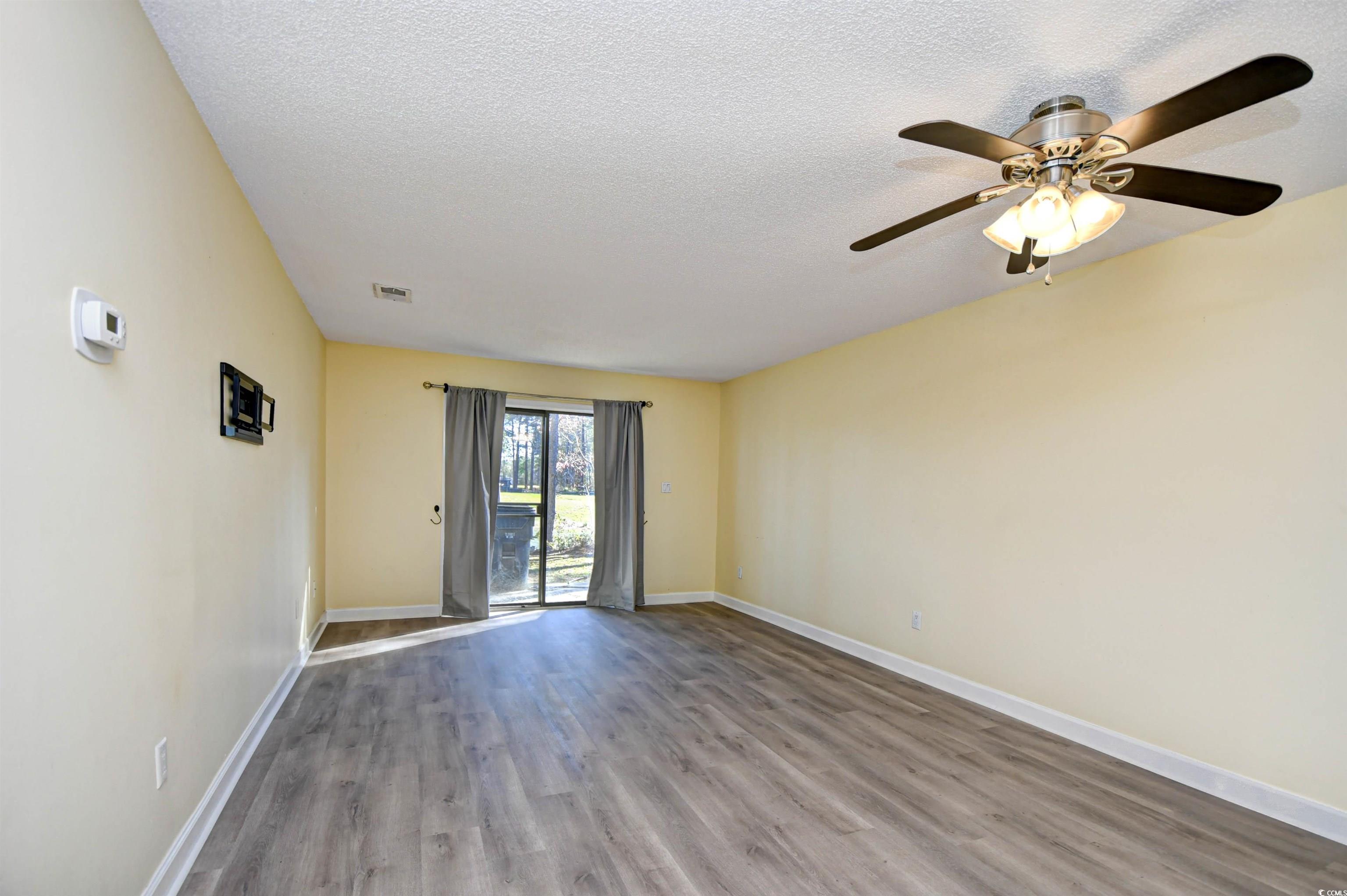 6738 Blue Heron Blvd. Property Photo 7