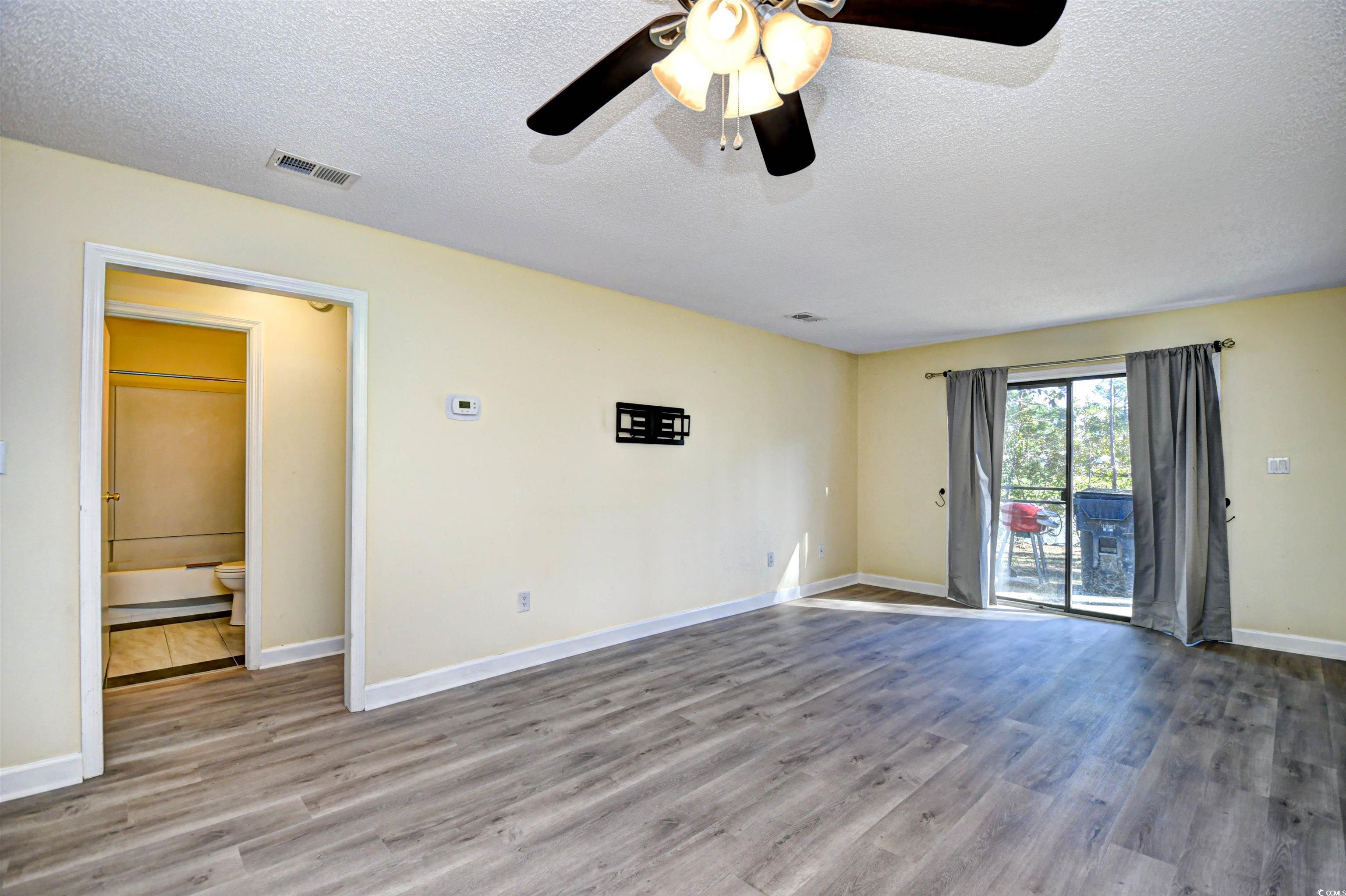 6738 Blue Heron Blvd. Property Photo 8