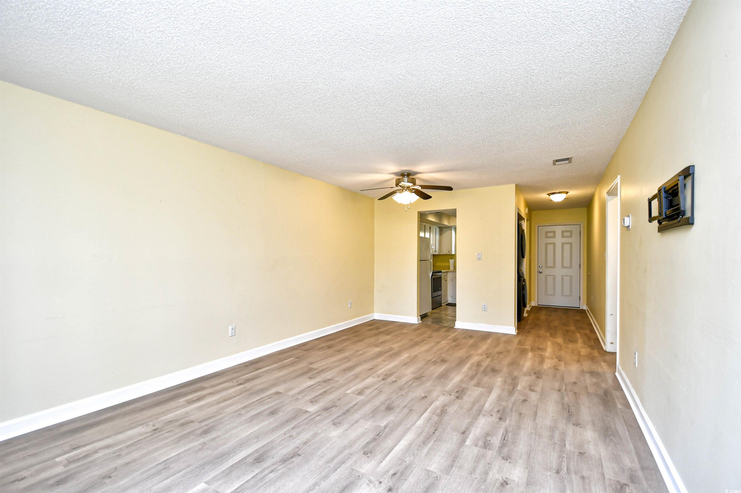 6738 Blue Heron Blvd. Property Photo 10