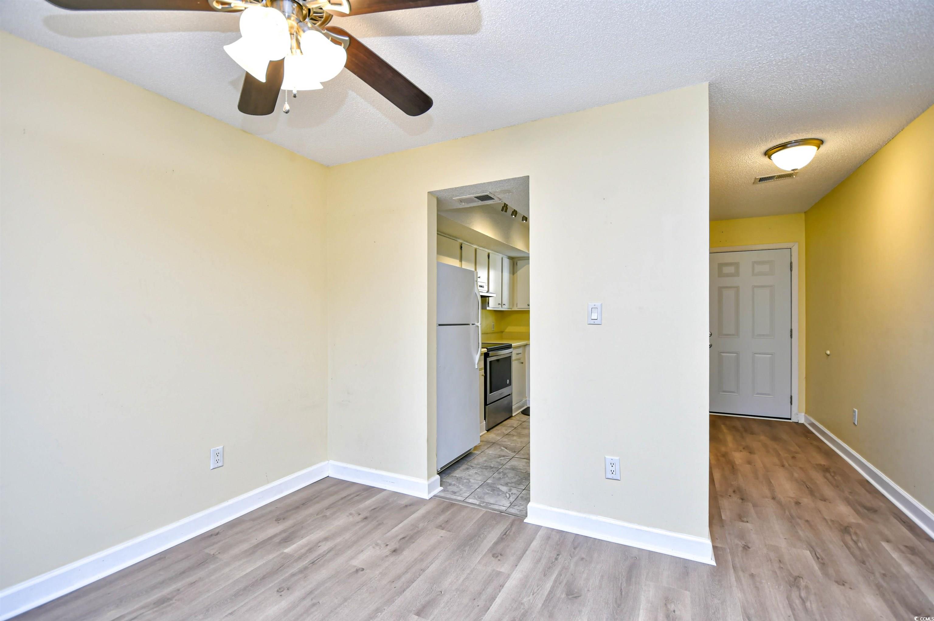 6738 Blue Heron Blvd. Property Photo 11