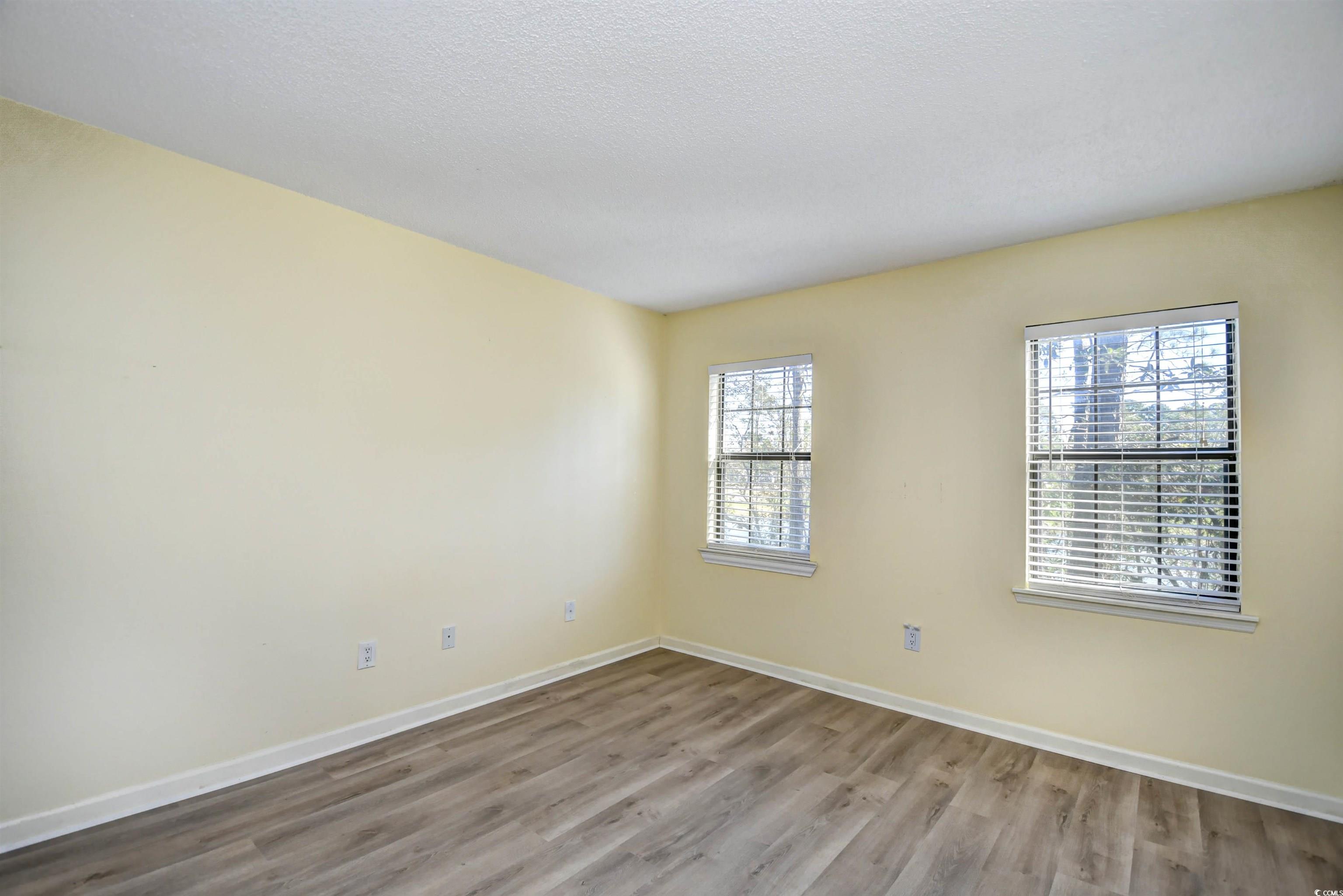 6738 Blue Heron Blvd. Property Photo 15