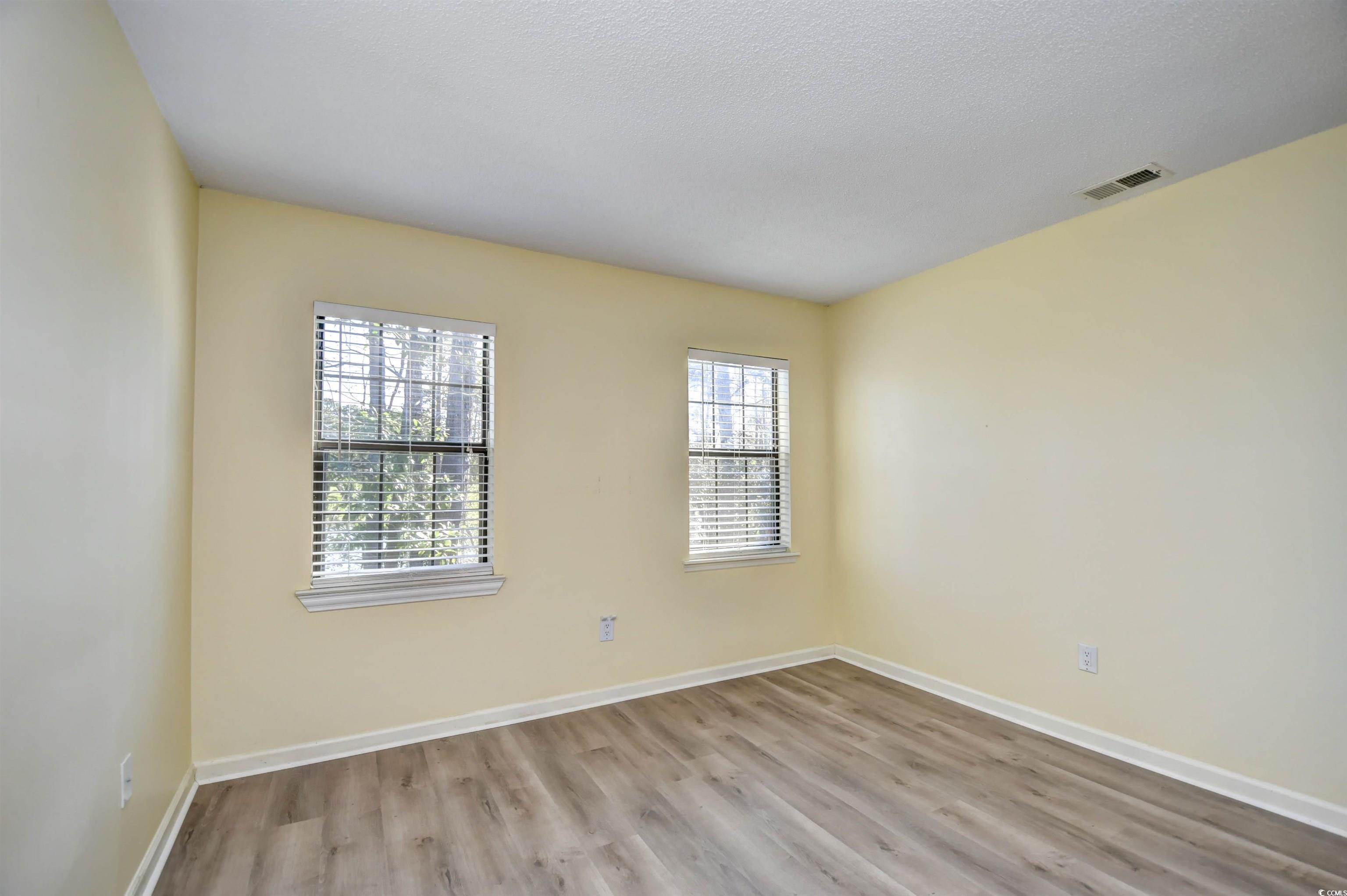 6738 Blue Heron Blvd. Property Photo 16