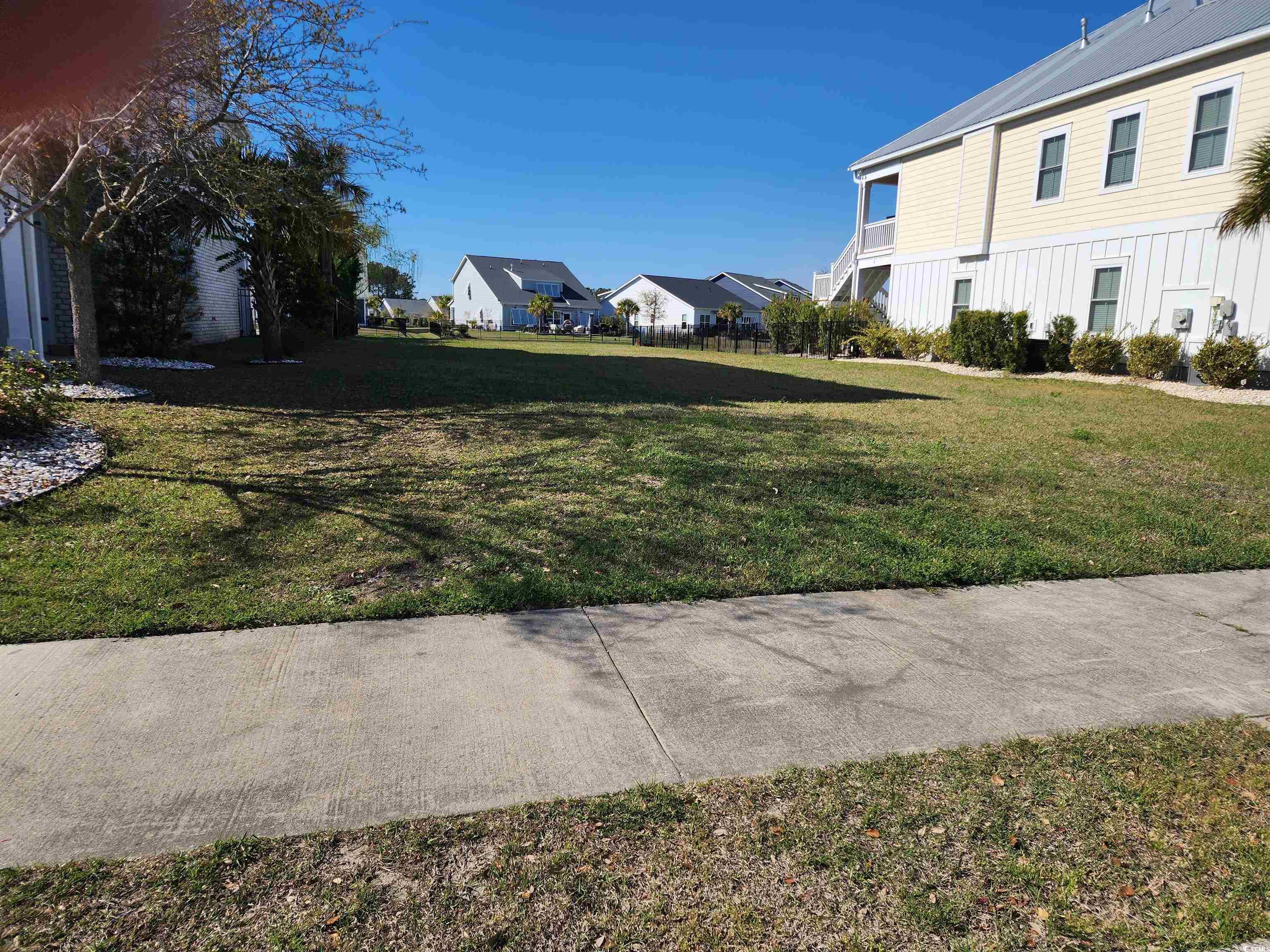 334 Harbour View Dr. Property Photo 3