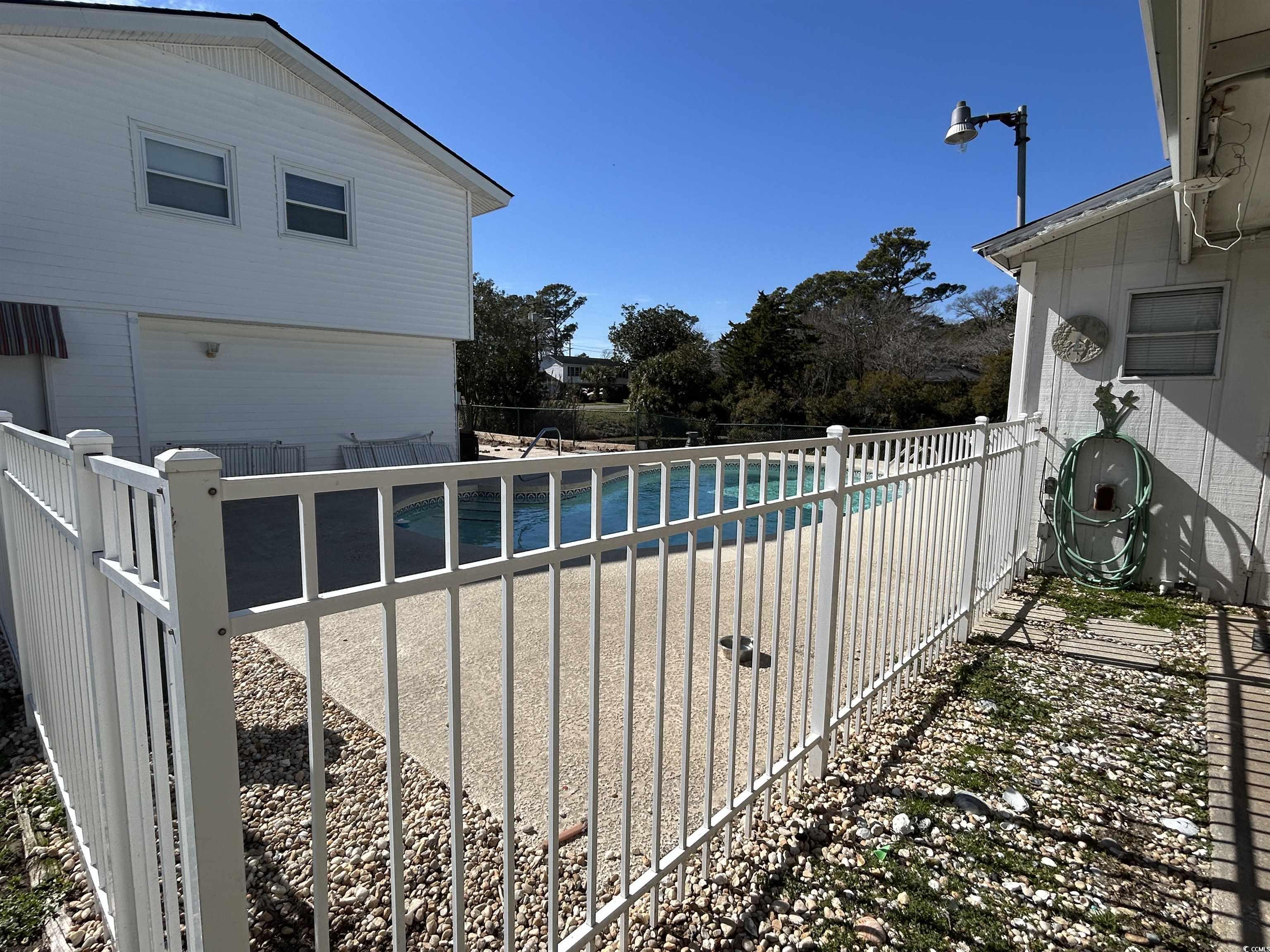 806 Duncan Ave. Property Photo 17