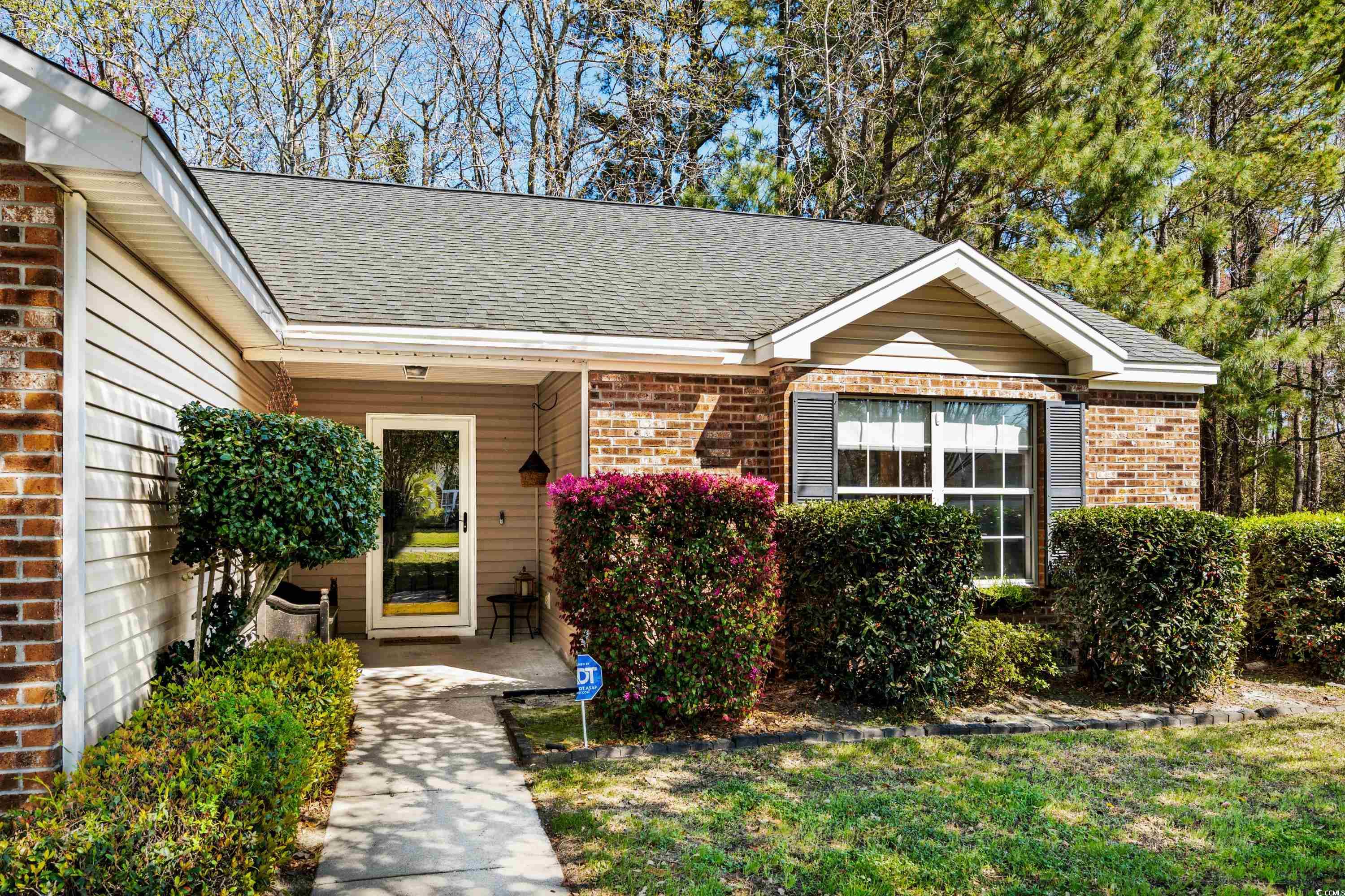 4195 Wrens Crossing Property Photo 3