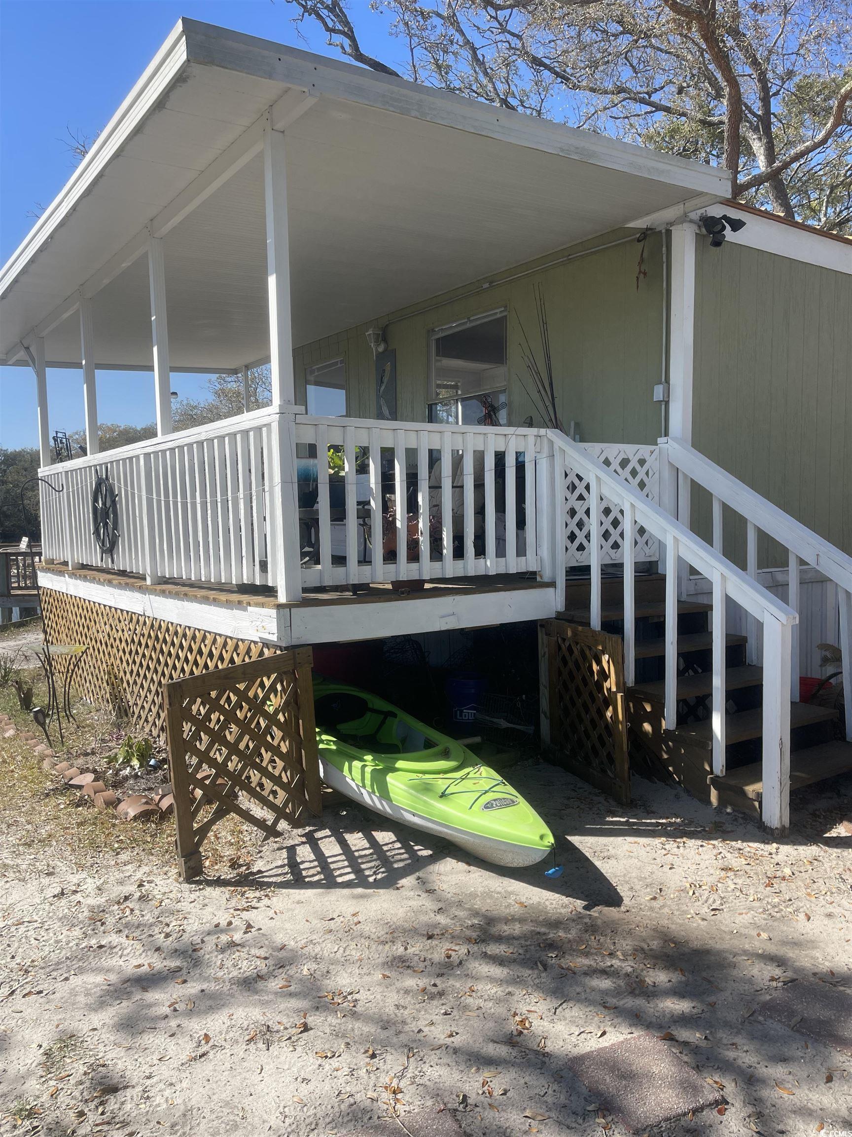 350 Ocean Breeze Dr. Property Photo 3