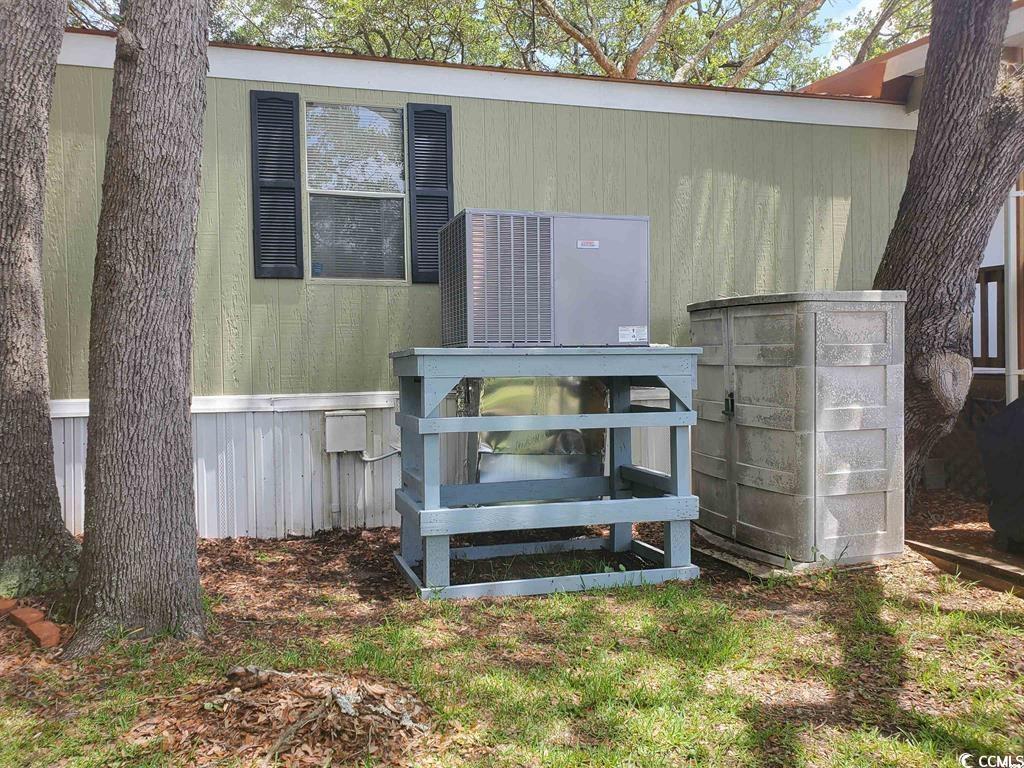 350 Ocean Breeze Dr. Property Photo 4