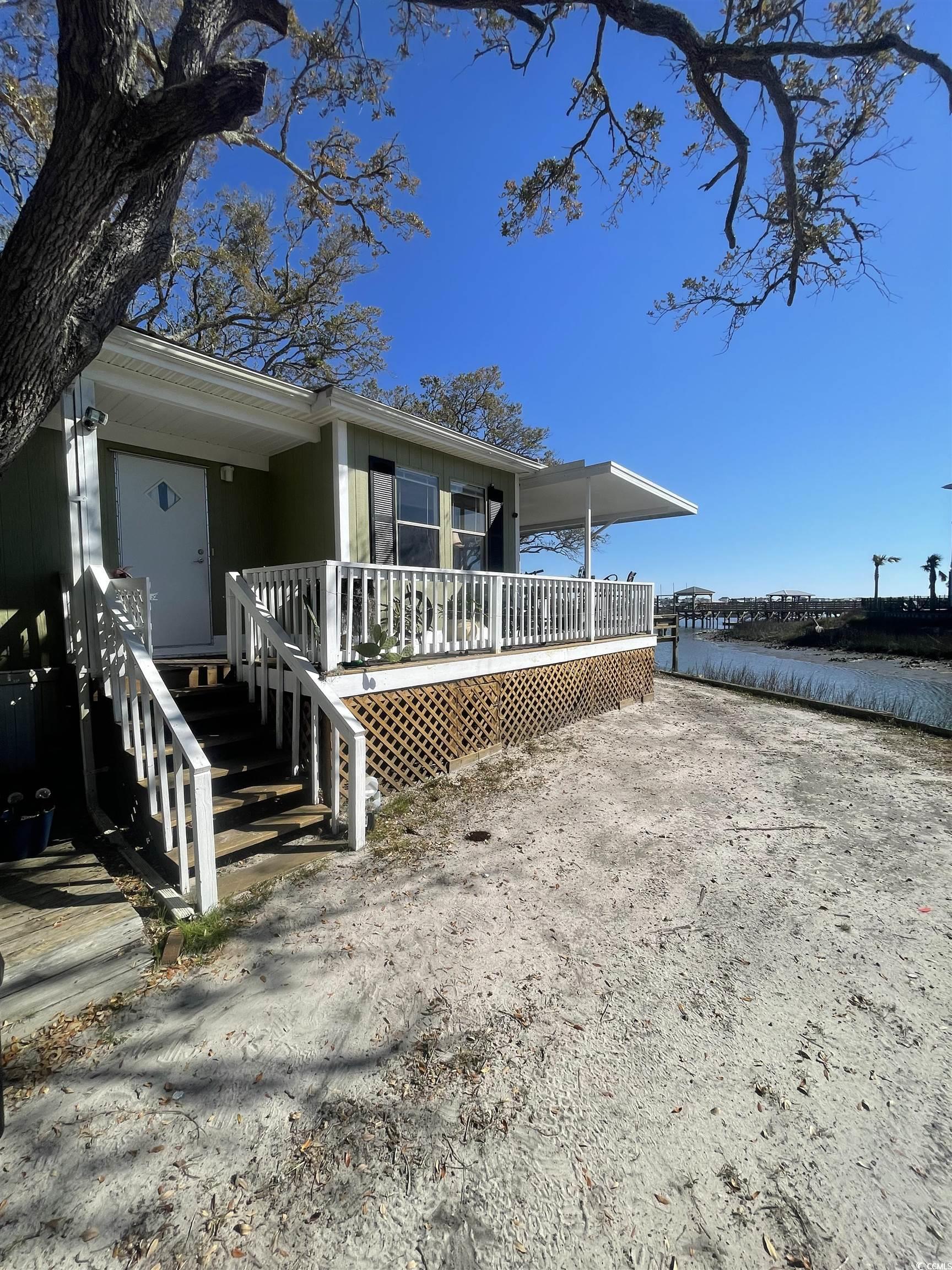 350 Ocean Breeze Dr. Property Photo 5