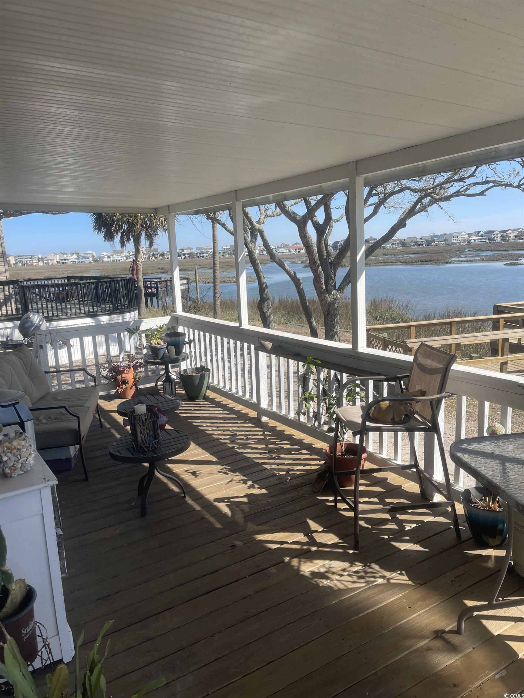 350 Ocean Breeze Dr. Property Photo 6