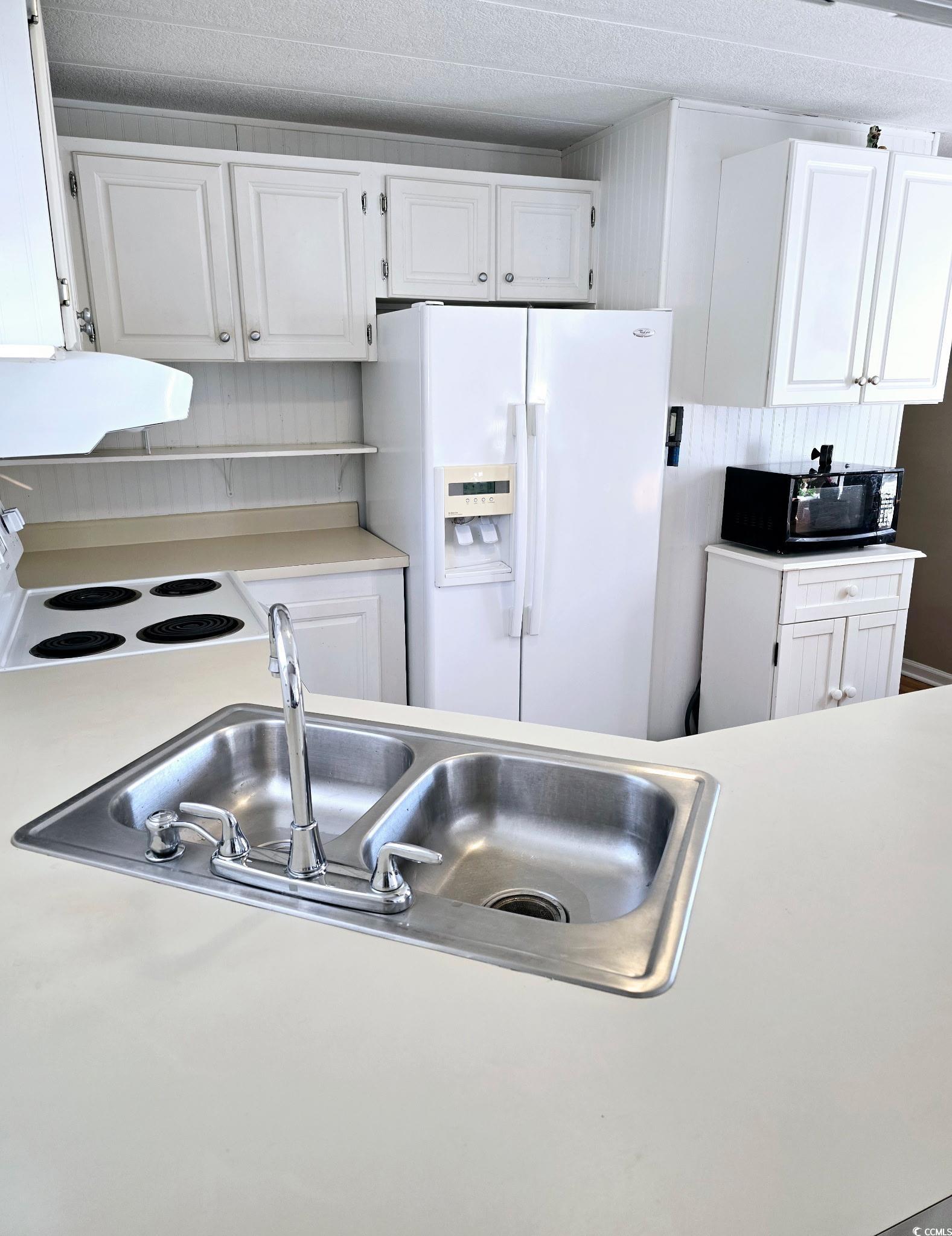350 Ocean Breeze Dr. Property Photo 19