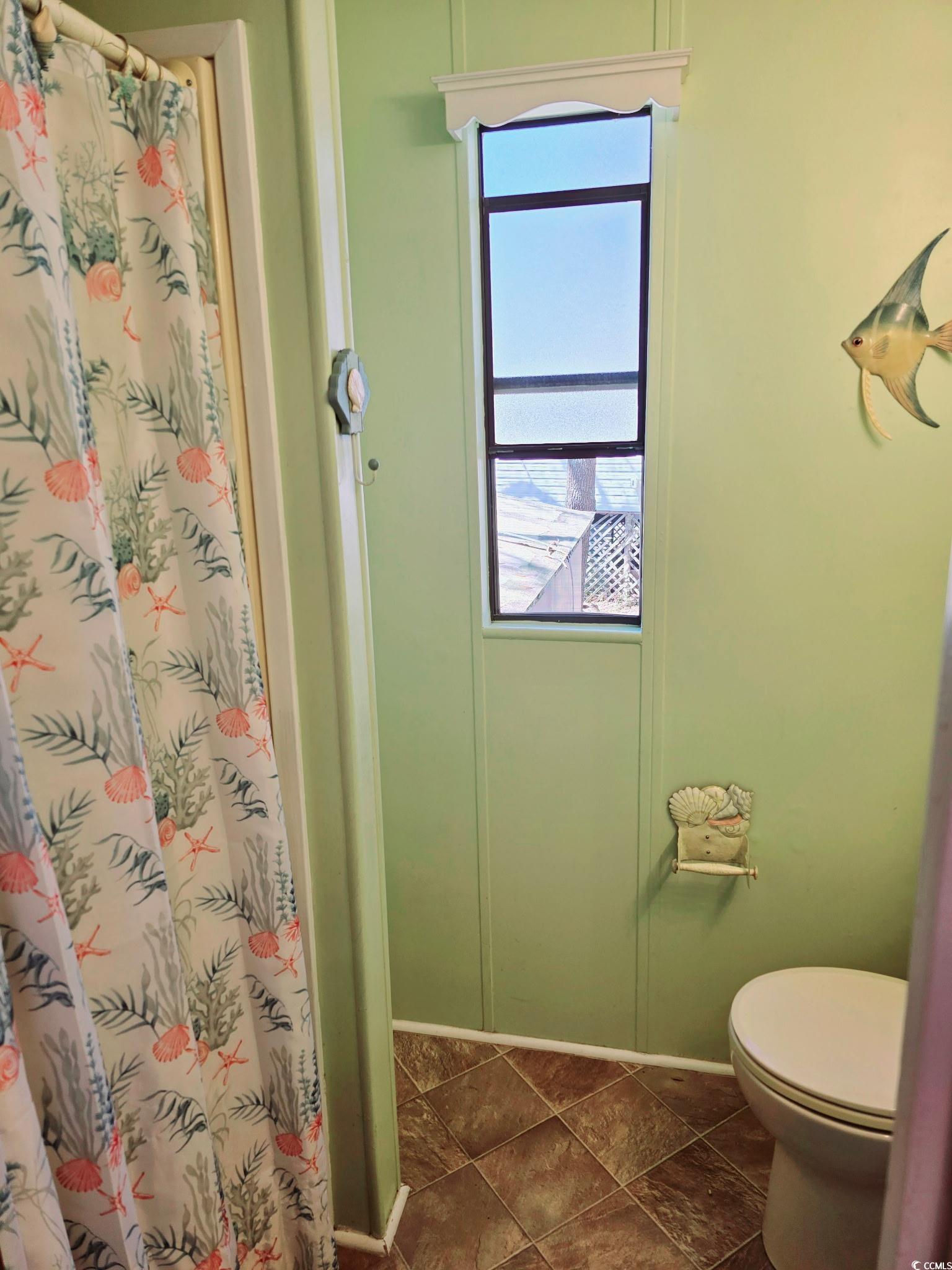 350 Ocean Breeze Dr. Property Photo 26