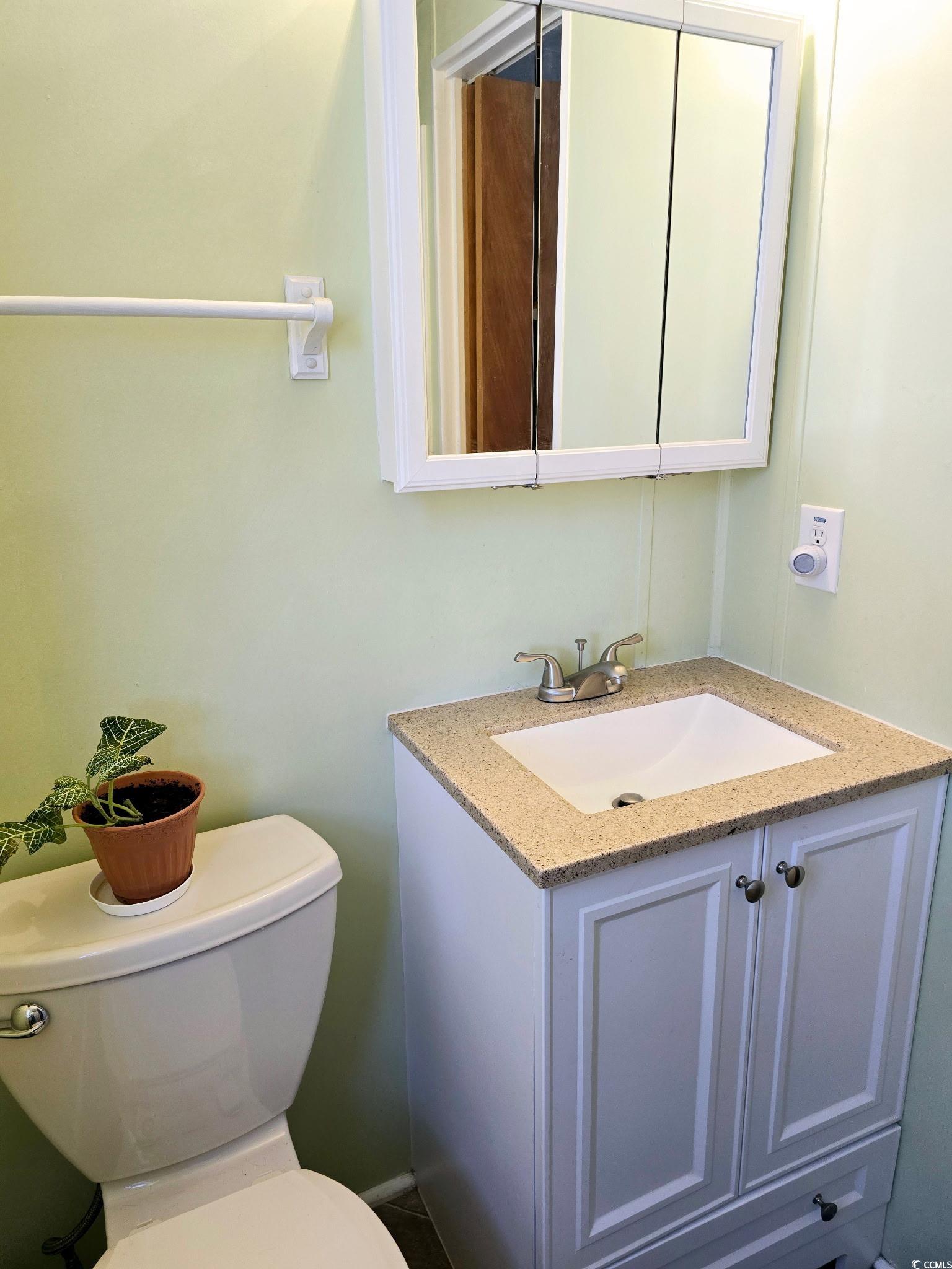 350 Ocean Breeze Dr. Property Photo 27