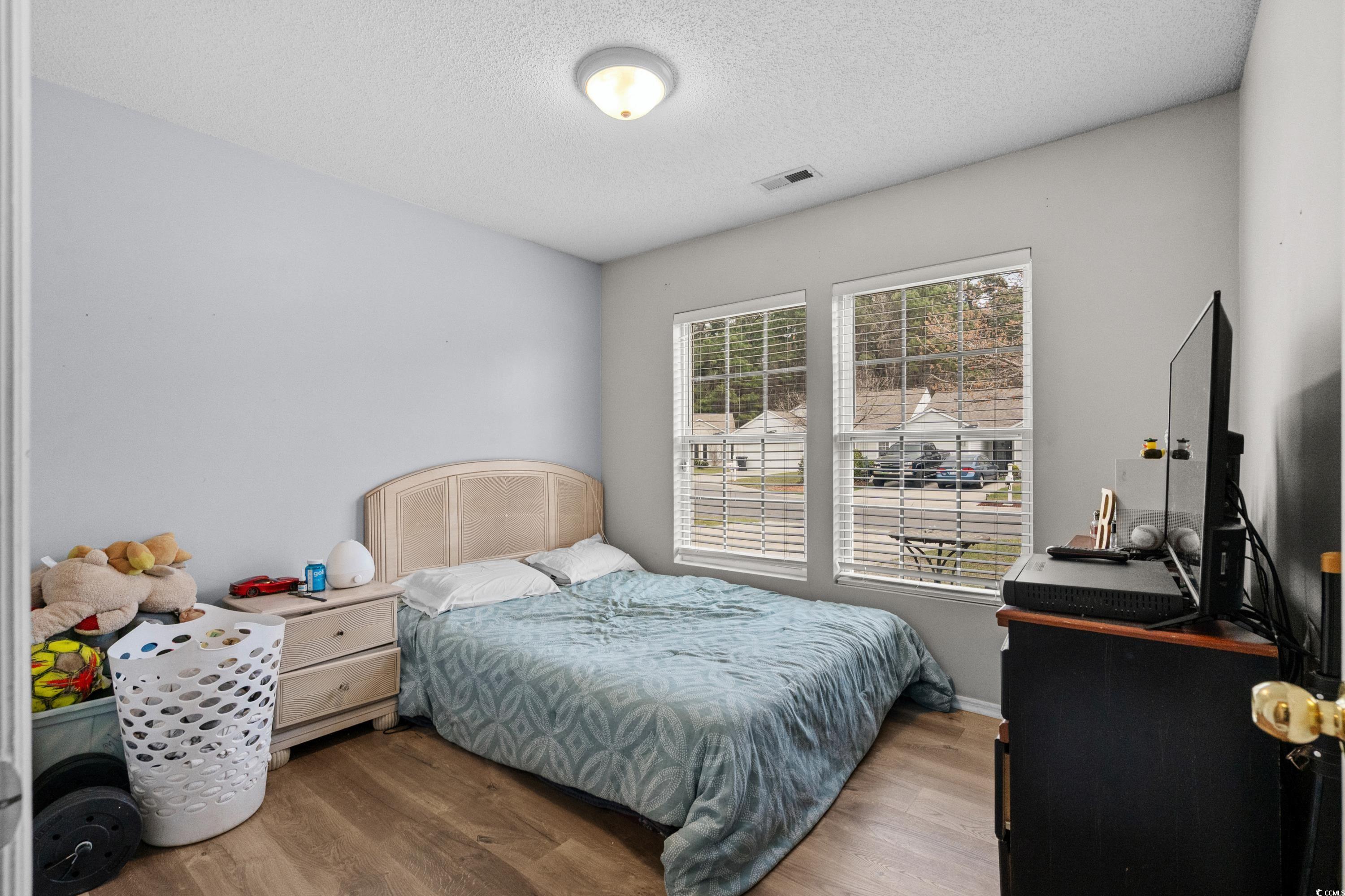909 Bur Oak Ct. Property Photo 26
